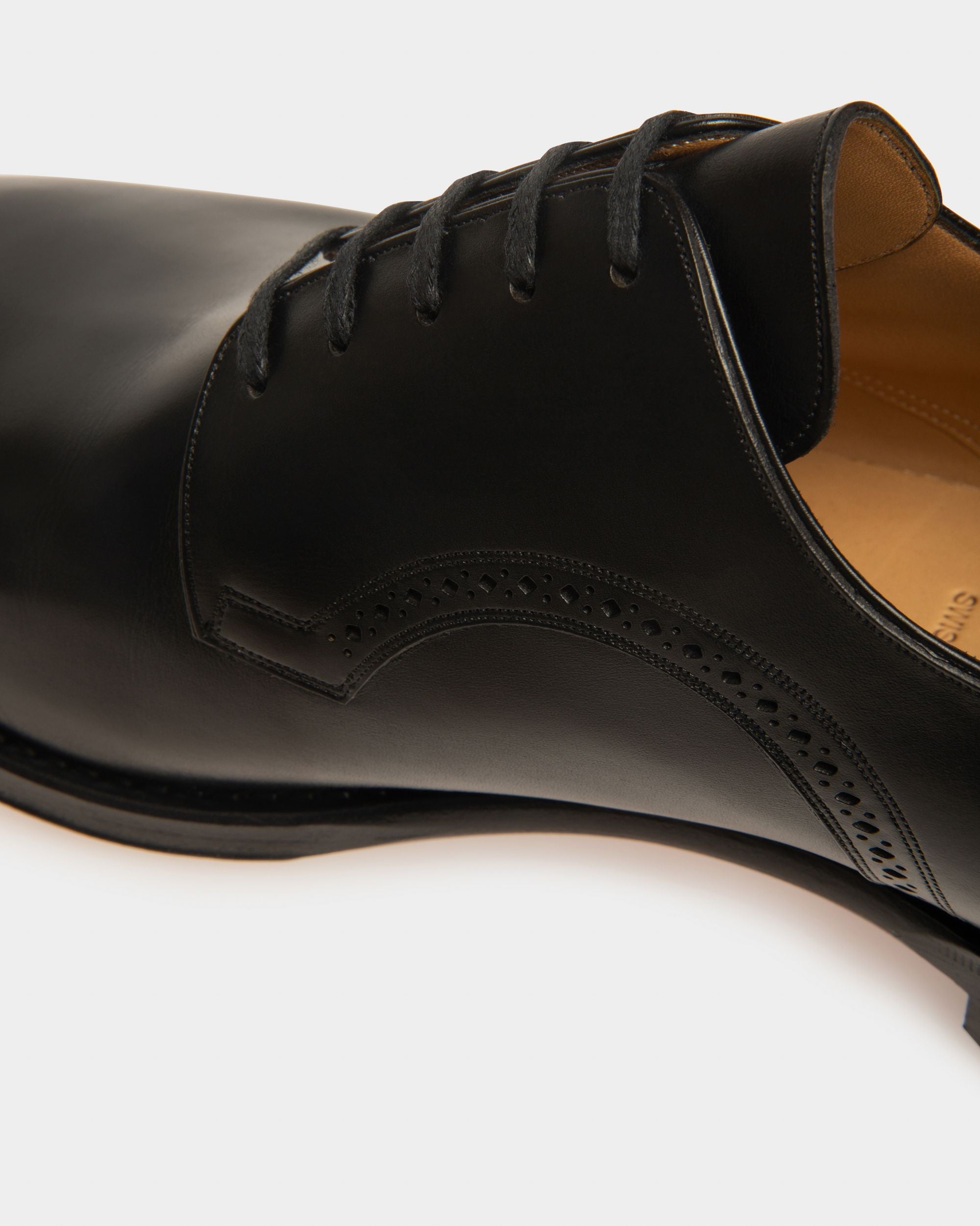 Bally Global - Scamardo Men's Leather Derby Lace-Up Shoe In Black - Black