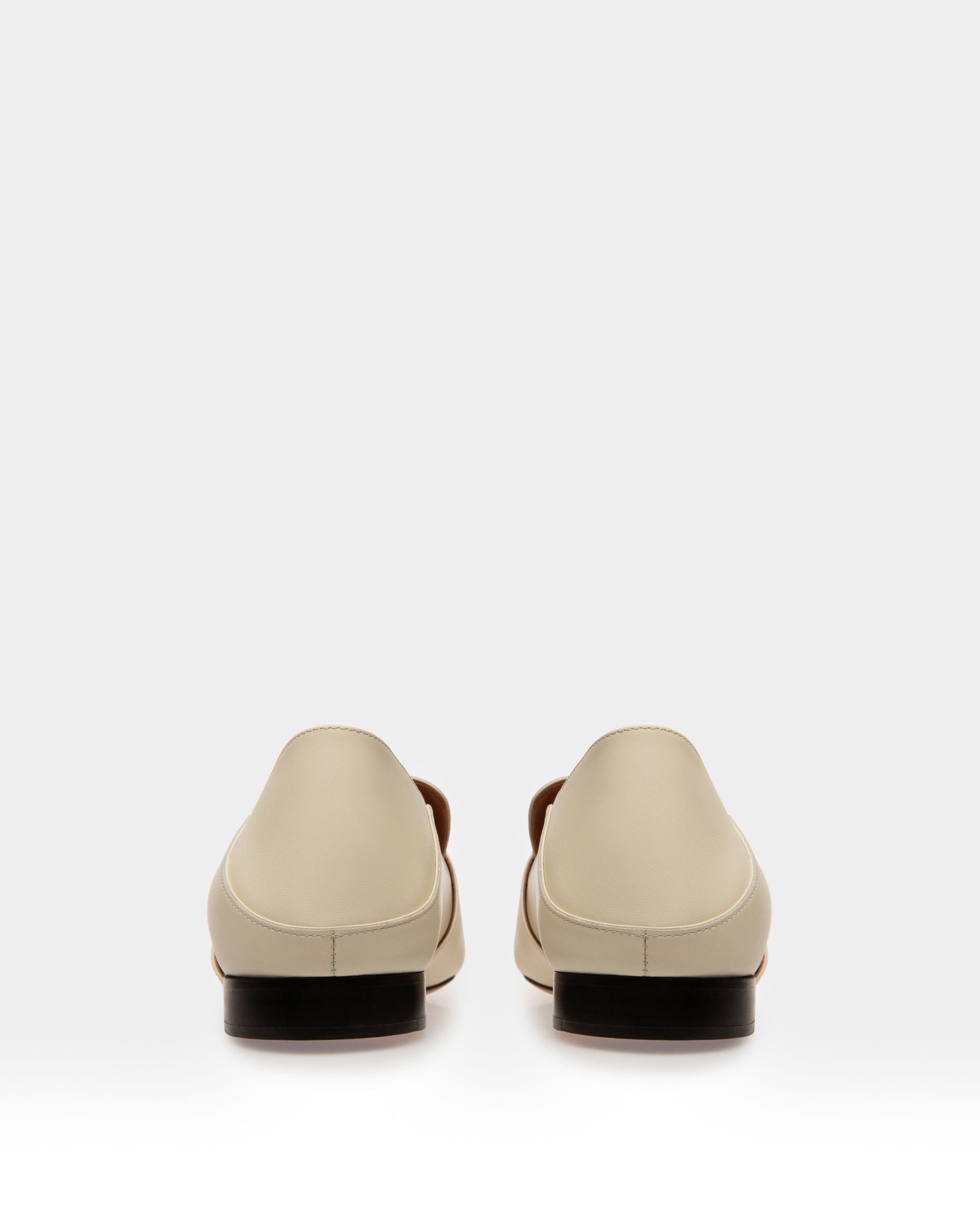 Bally Global - Janelle Women's Leather Slipper In Bone - Blanco