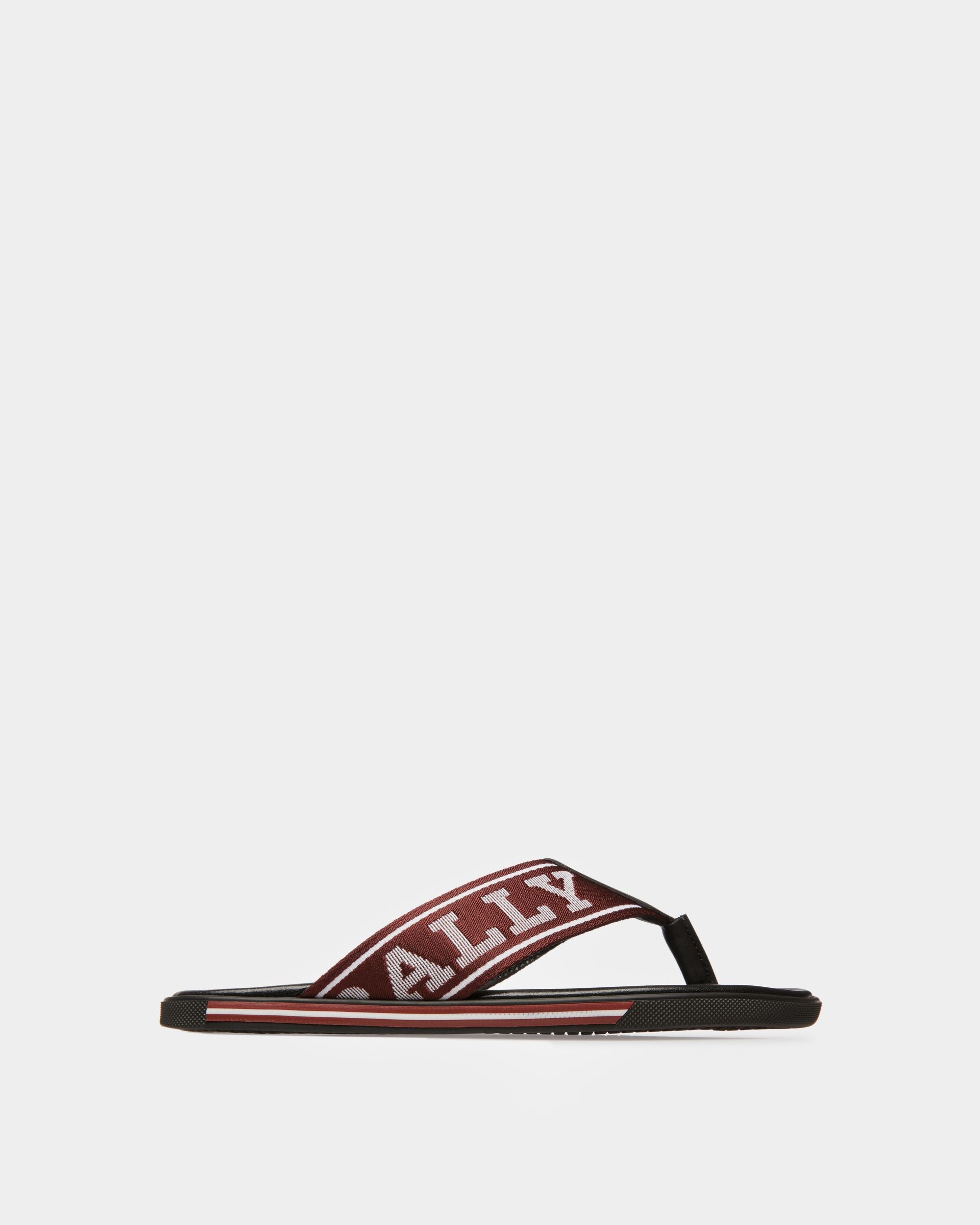 Bally Global - Border Sandales Modèle Entredoigt En Cuir Et Tissu Rouge Bally - Multicolore