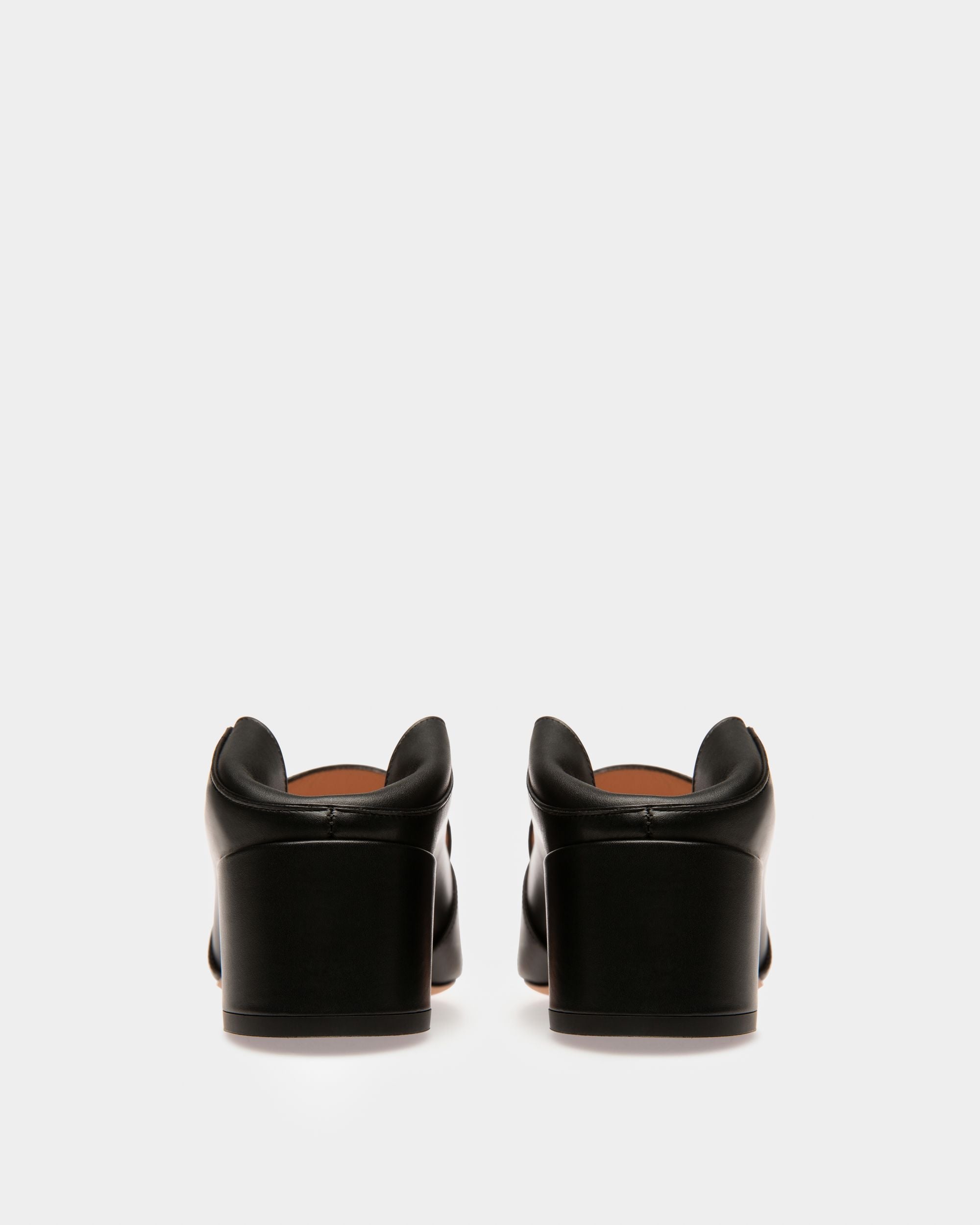 Bally Global - Janelle Zapatos De Salón En Piel De Color Negro - Negro