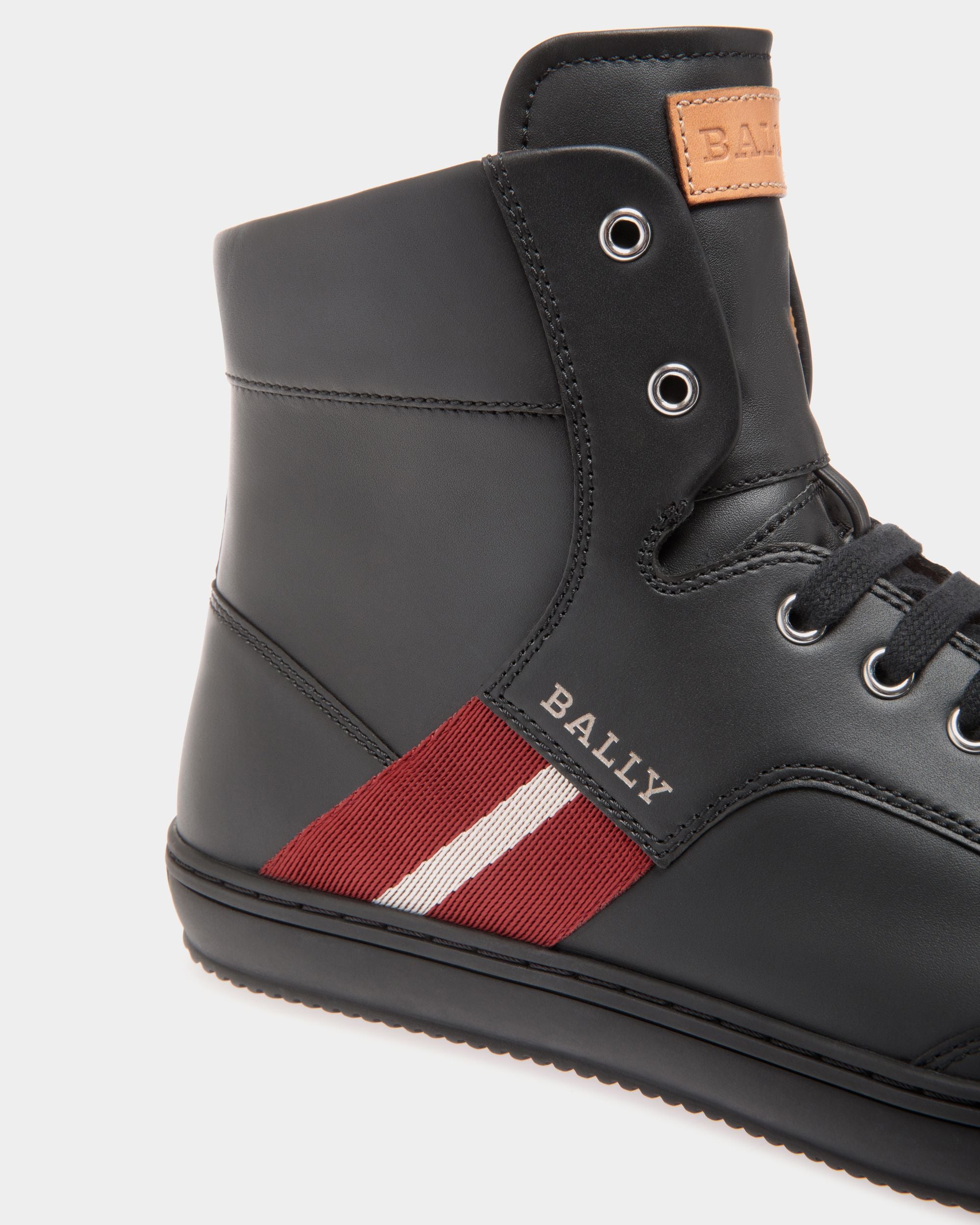 Bally Global - Sneaker in Black Leather - Black