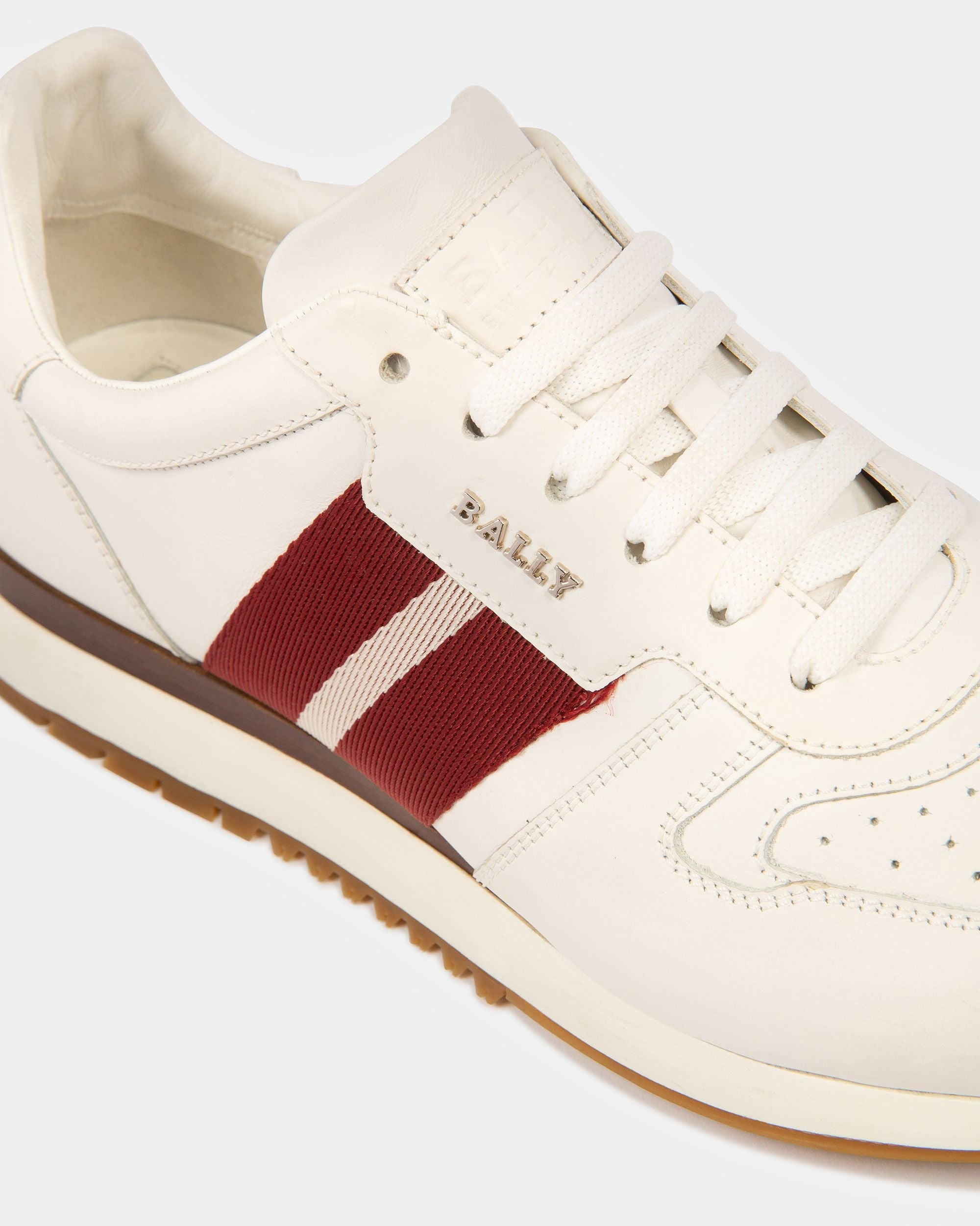 Bally Global - Astel Leather Sneakers In White - Blanco