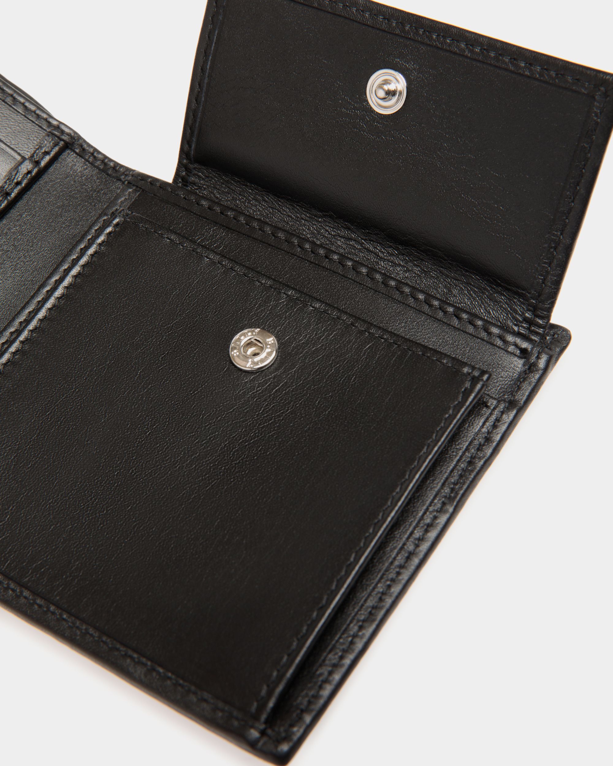 Bally Global - Wallet in Black Leather - Black