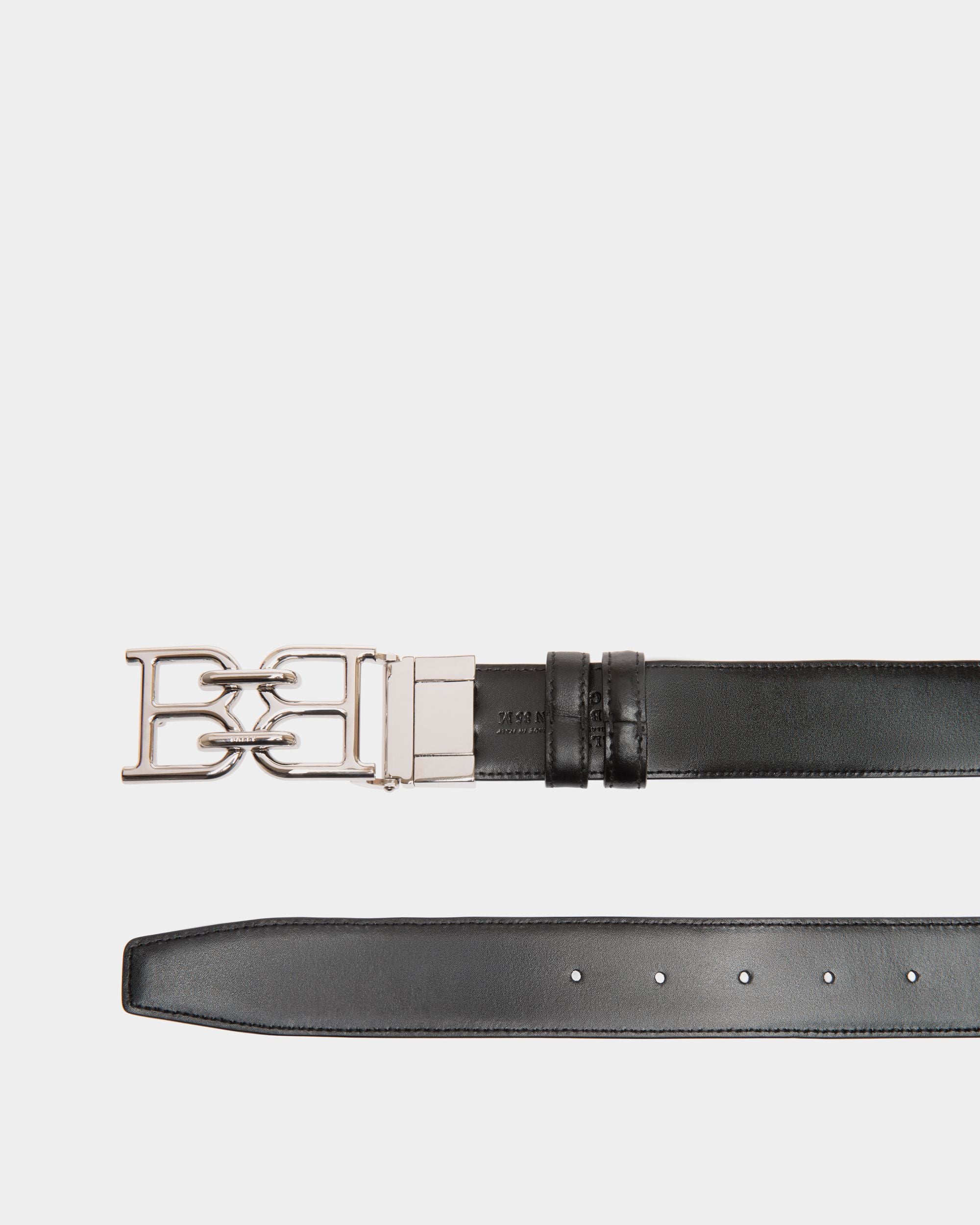 Bally Global - Bally Iconic Buckle Adjustable-Reversible Belt In Black Leather - Black