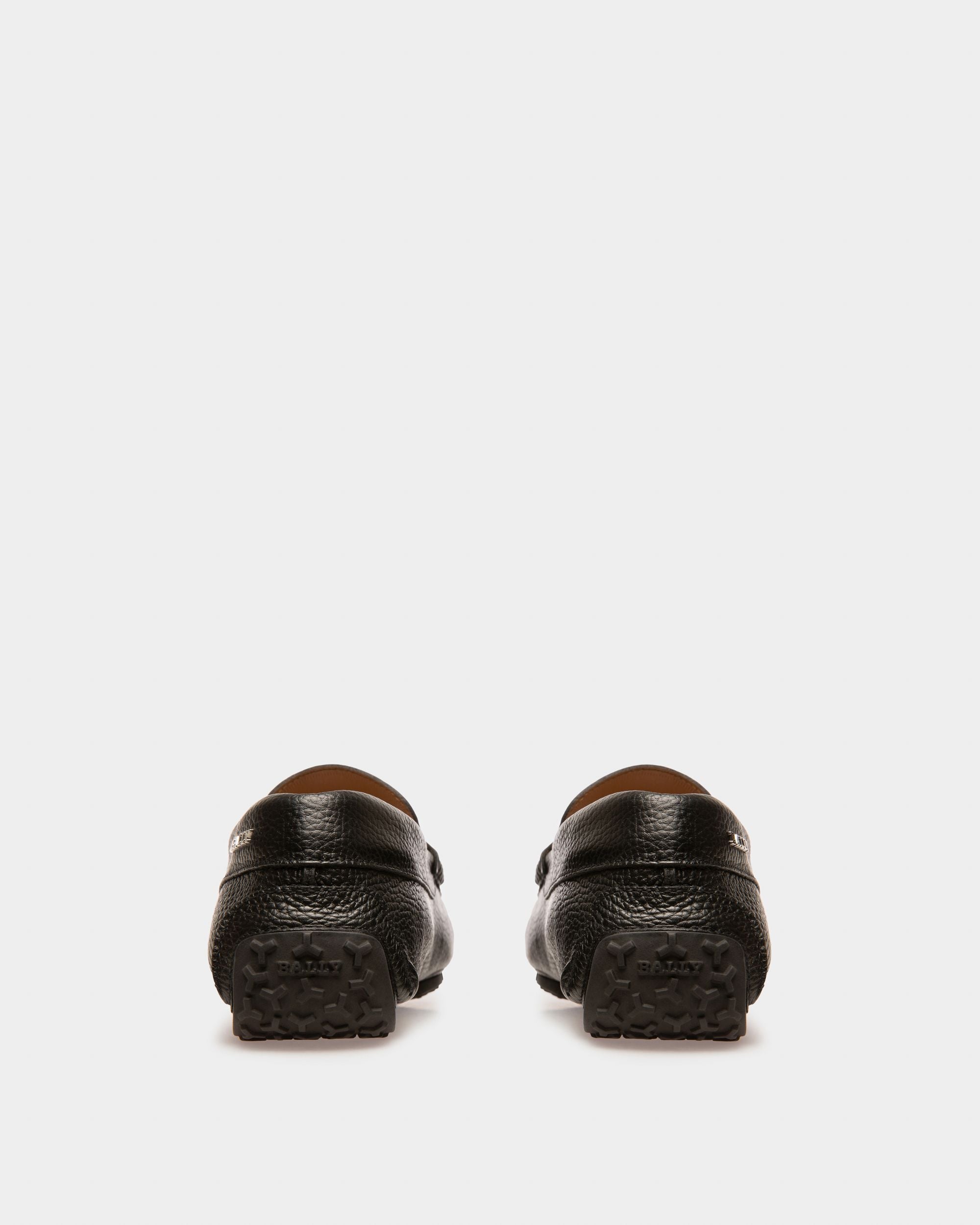 Bally Global - Pilot Driver in Black Grained Leather - Black