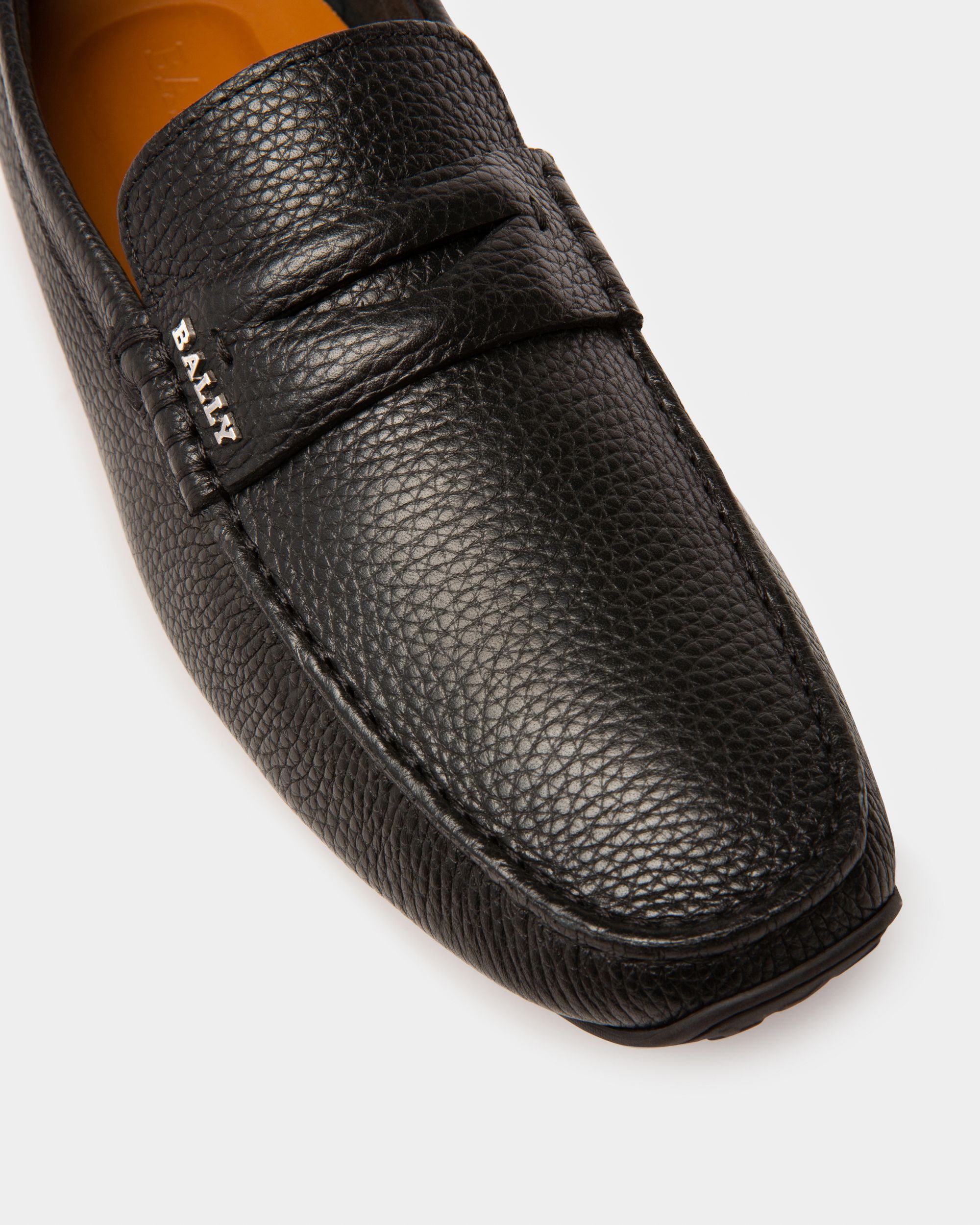 Bally Global - Pavel Leather Drivers In Black - Negro