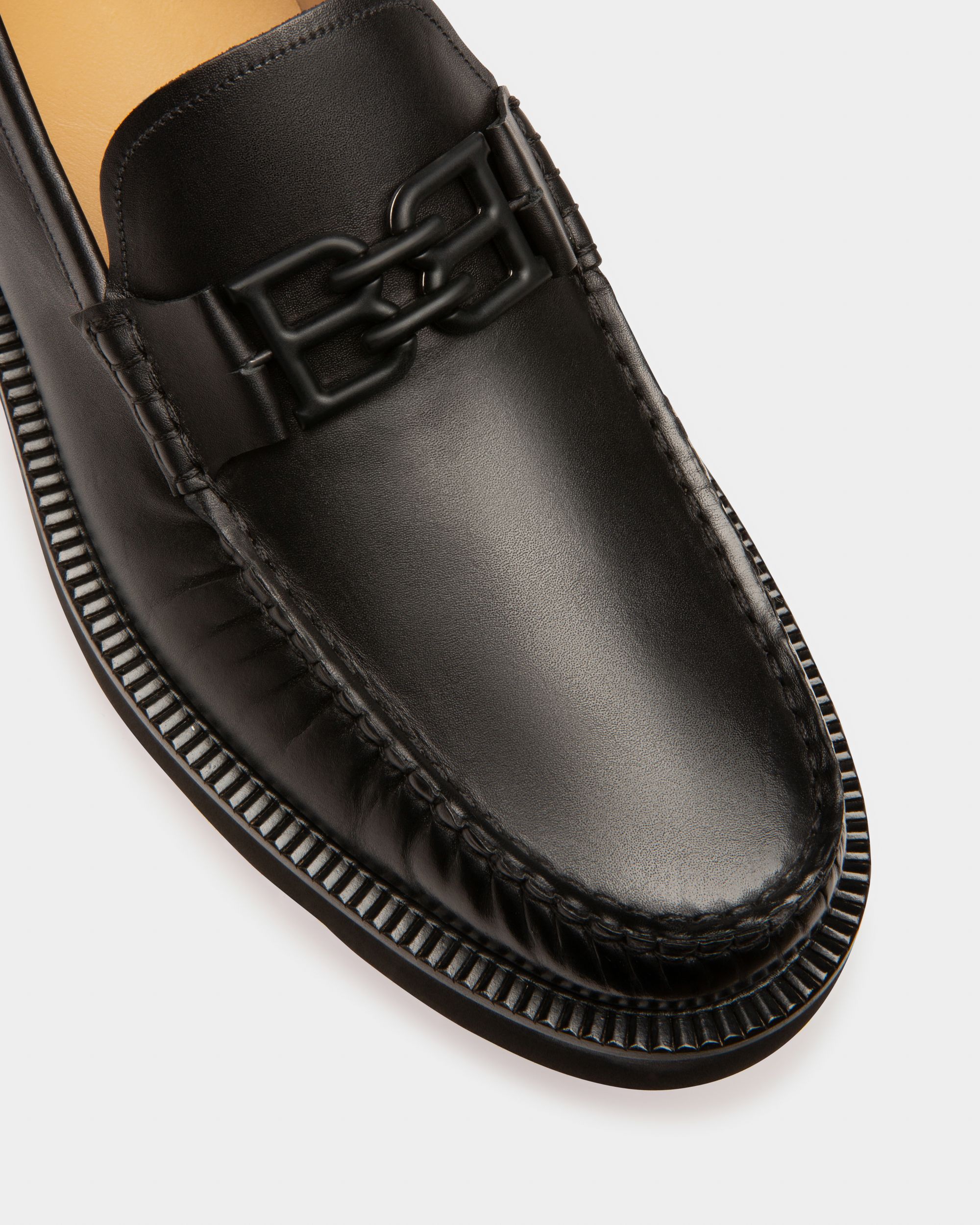 Bally Global - Nolam Leather Moccassins In Black - Black