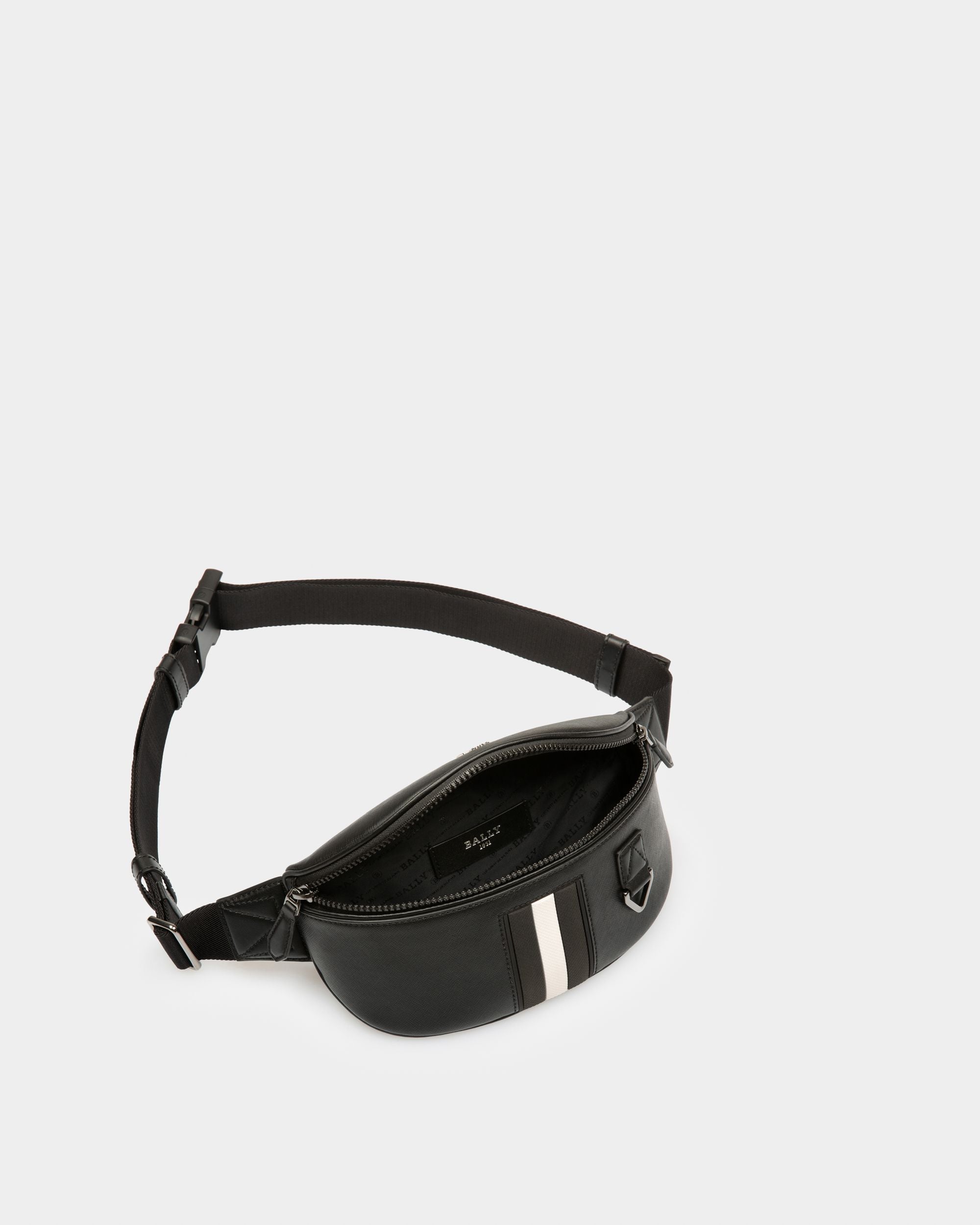 Bally Global - Matey Recycled Leather Bum Bag In Black - Negro
