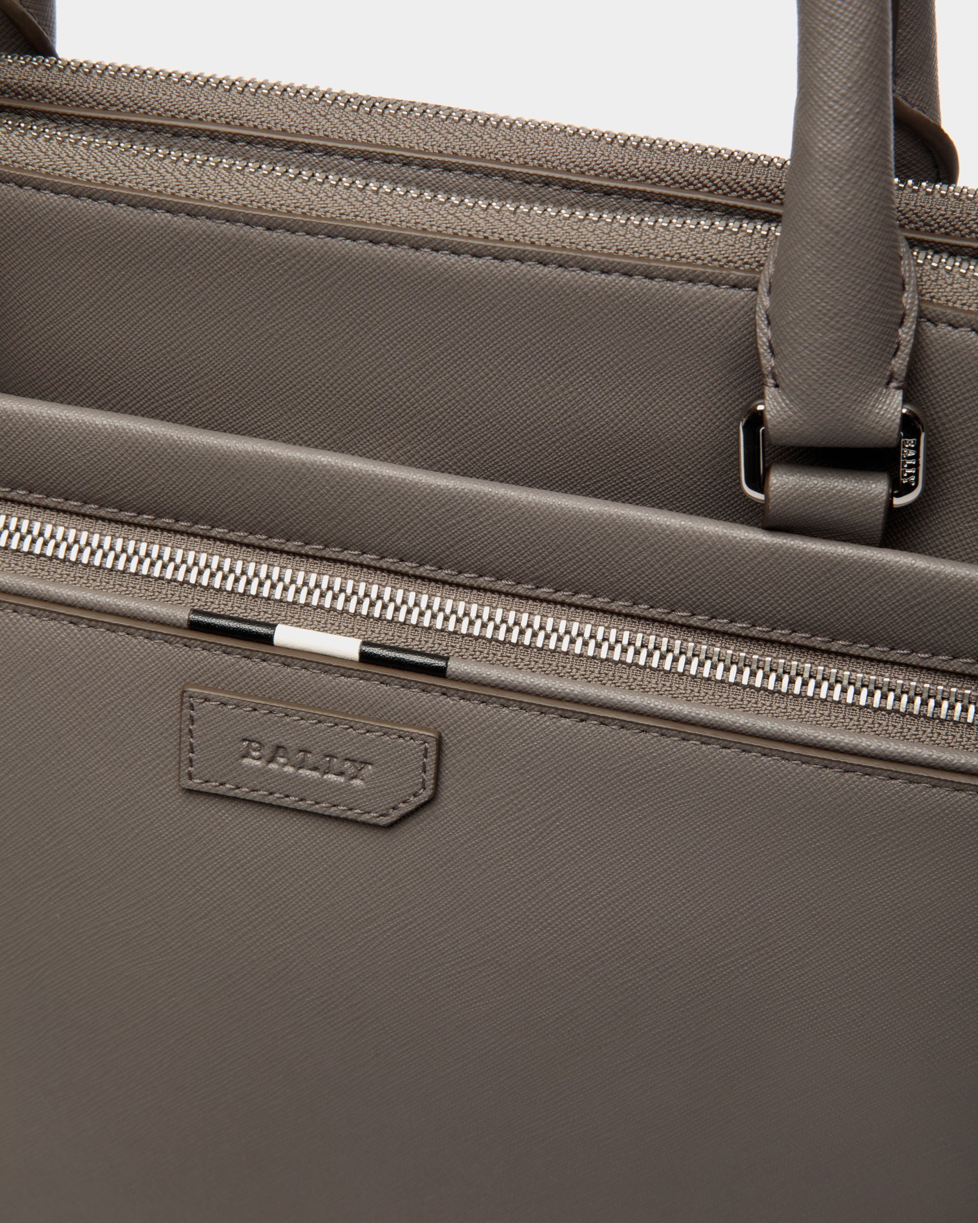 Bally Global - Cartable En Cuir Gaufré Beige - Grey