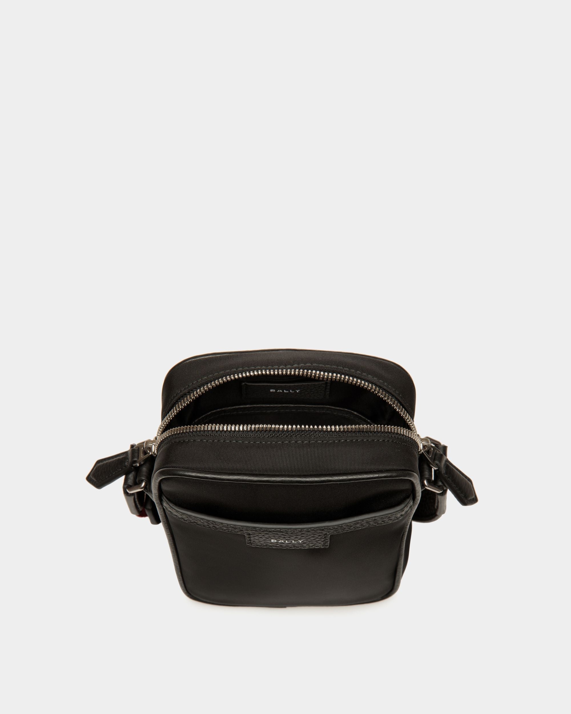 Bally Global - Sac À Bandoulière Code En Nylon Noir - Noir