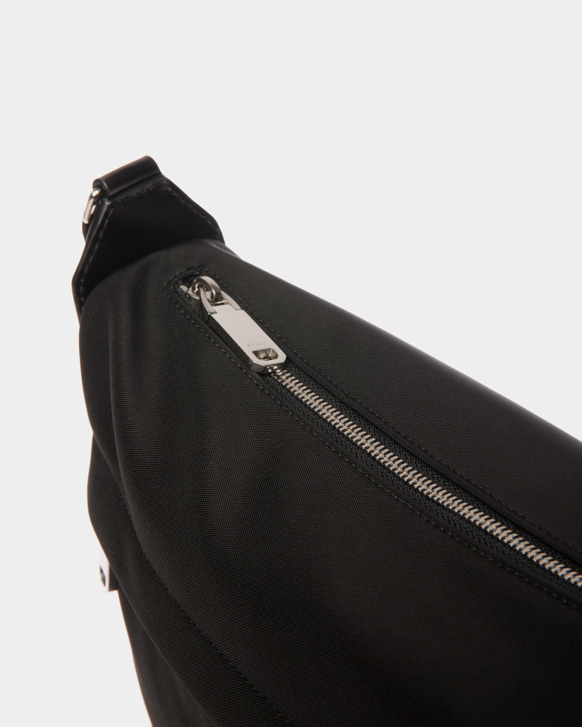 Bally Global - Bandolera Bar De Nailon Y Piel Negra - Negro