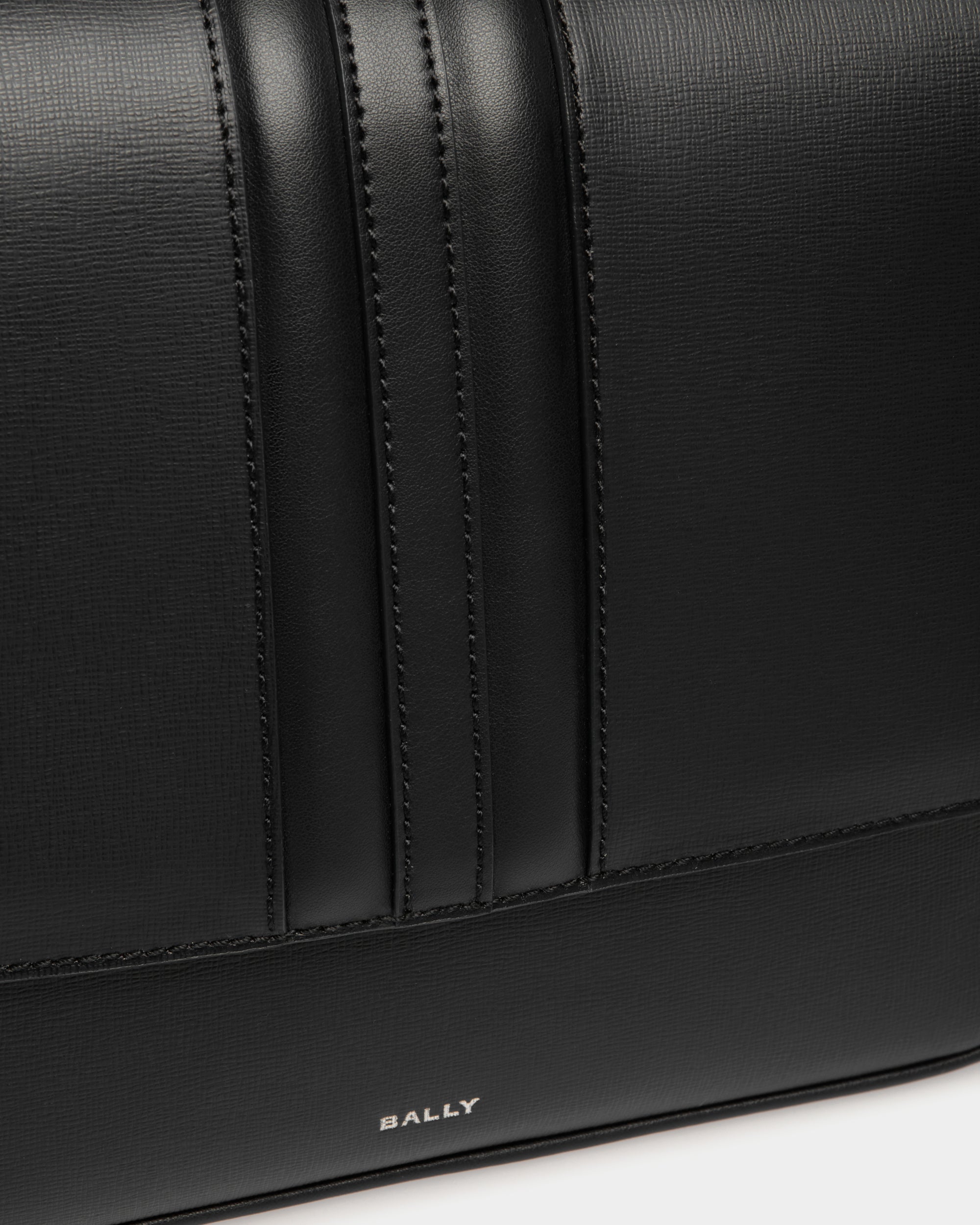 Bally Global - Mythos Crossbody Bag in Black Recycled Leather - Noir