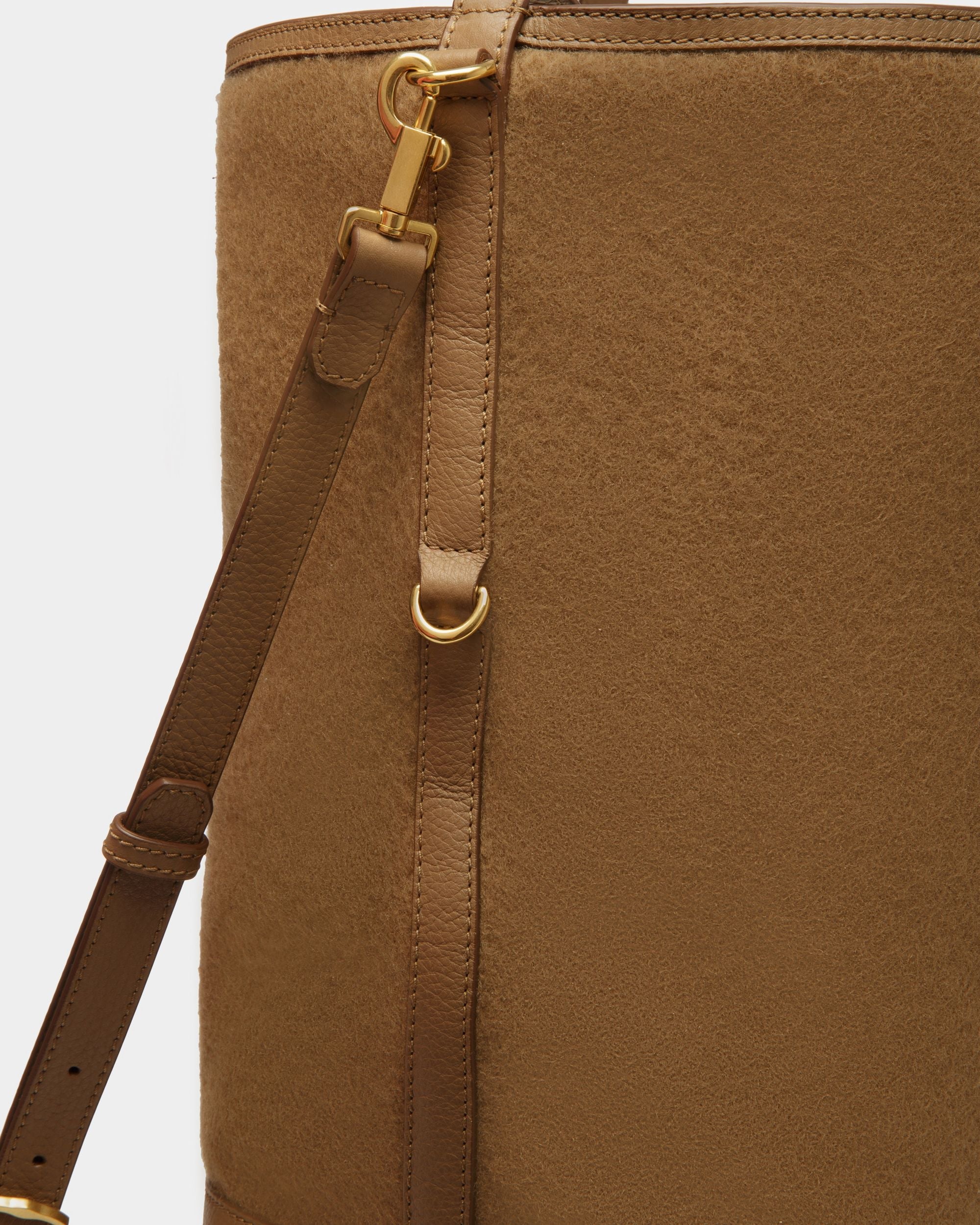 Bally Global - Gare Tote Bag In Camel Leather And Fabric - Brown