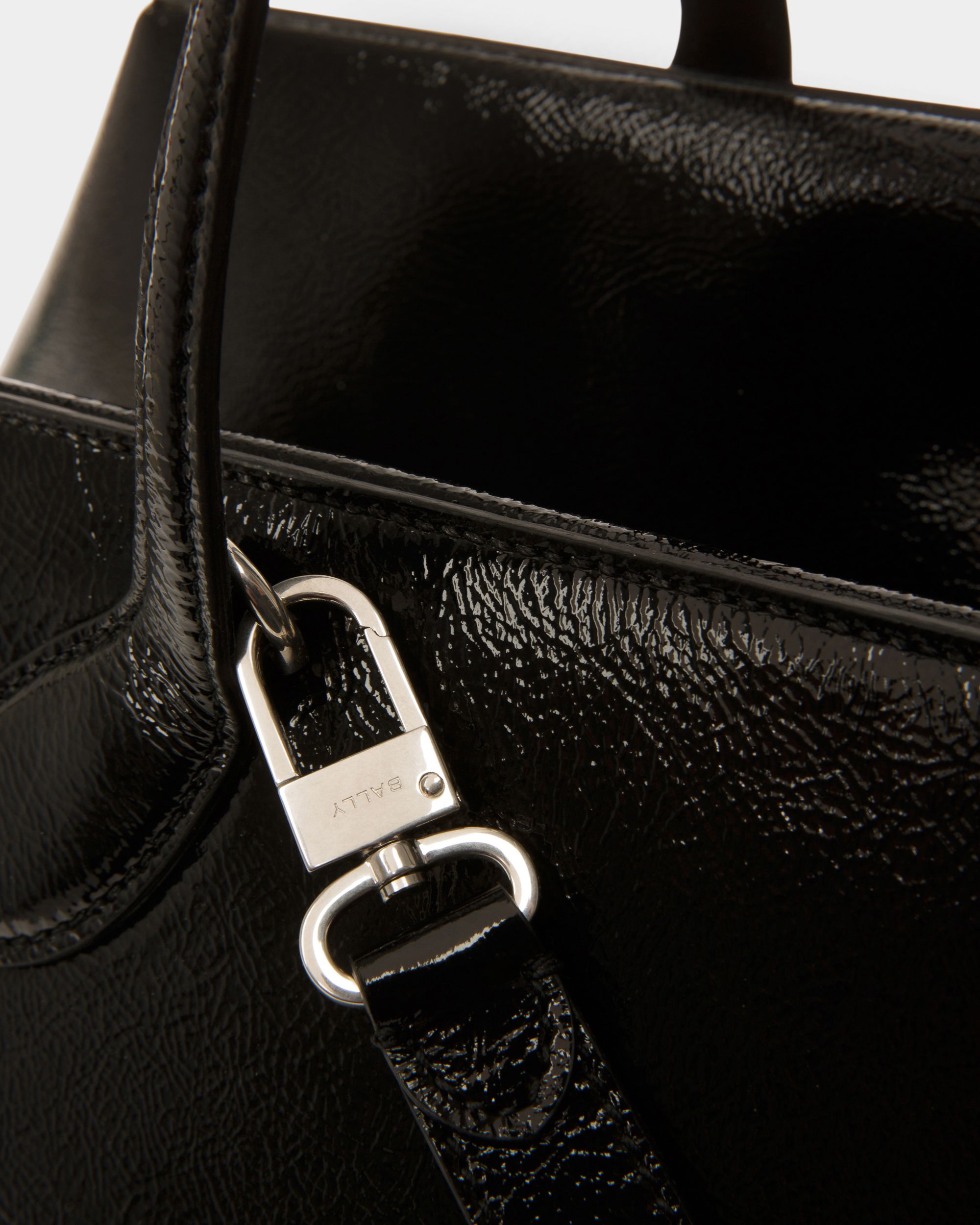 Bally Global - Cal Crossbody Bag In Black Leather - Black