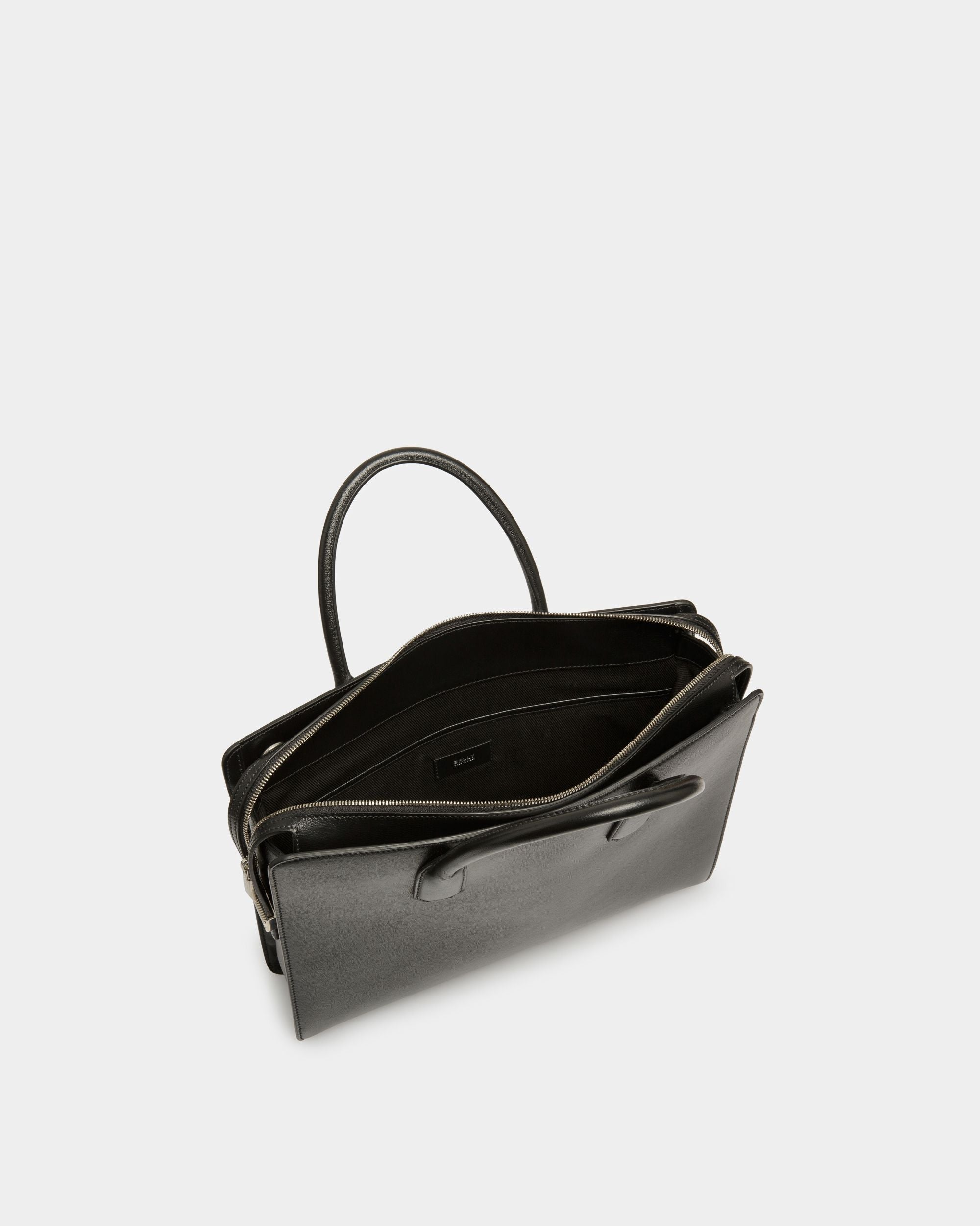 Bally Global - Banque Tote in Black Leather - Black