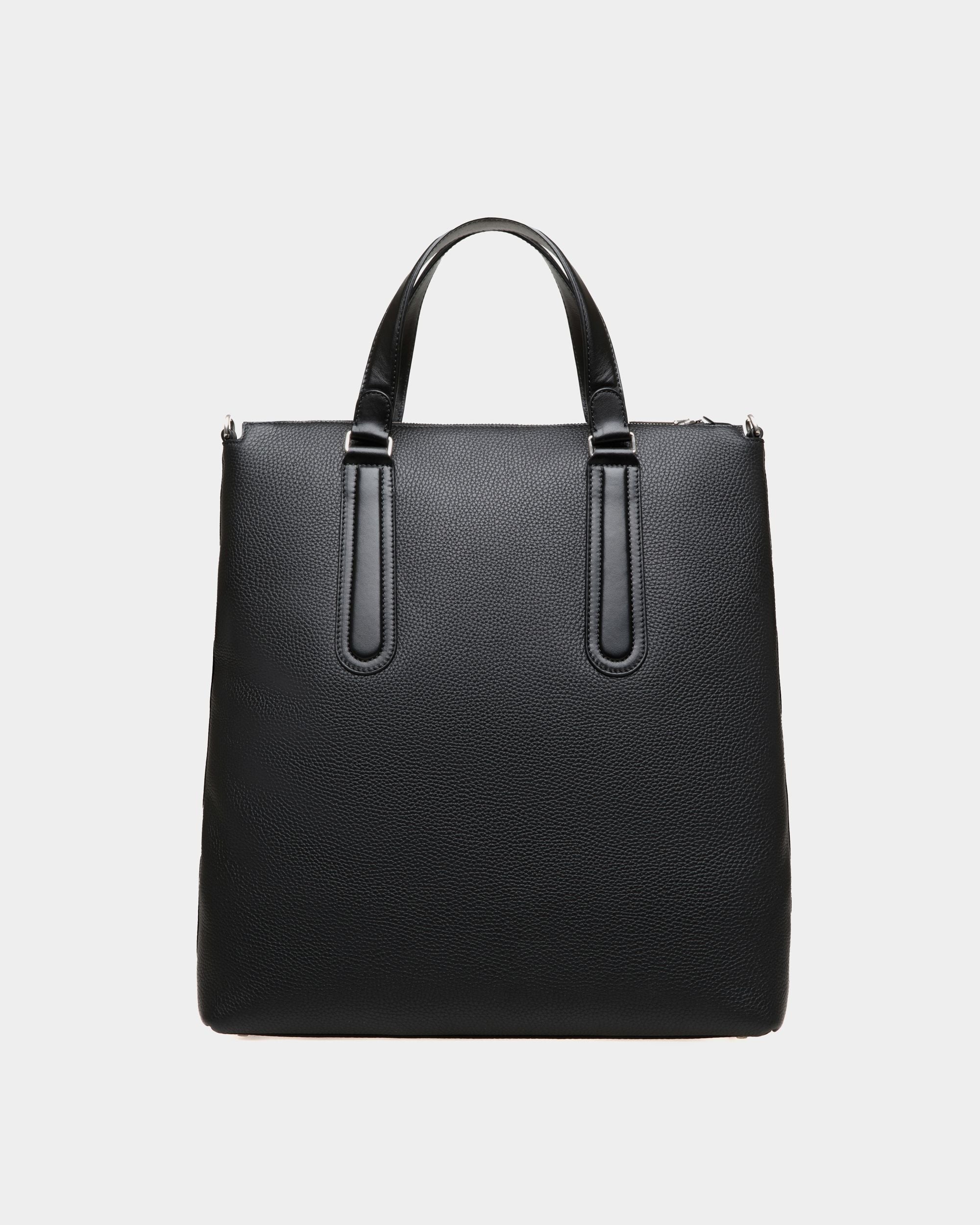 Bally Global - Tote Spin De Piel Granulada Color Negro - Negro