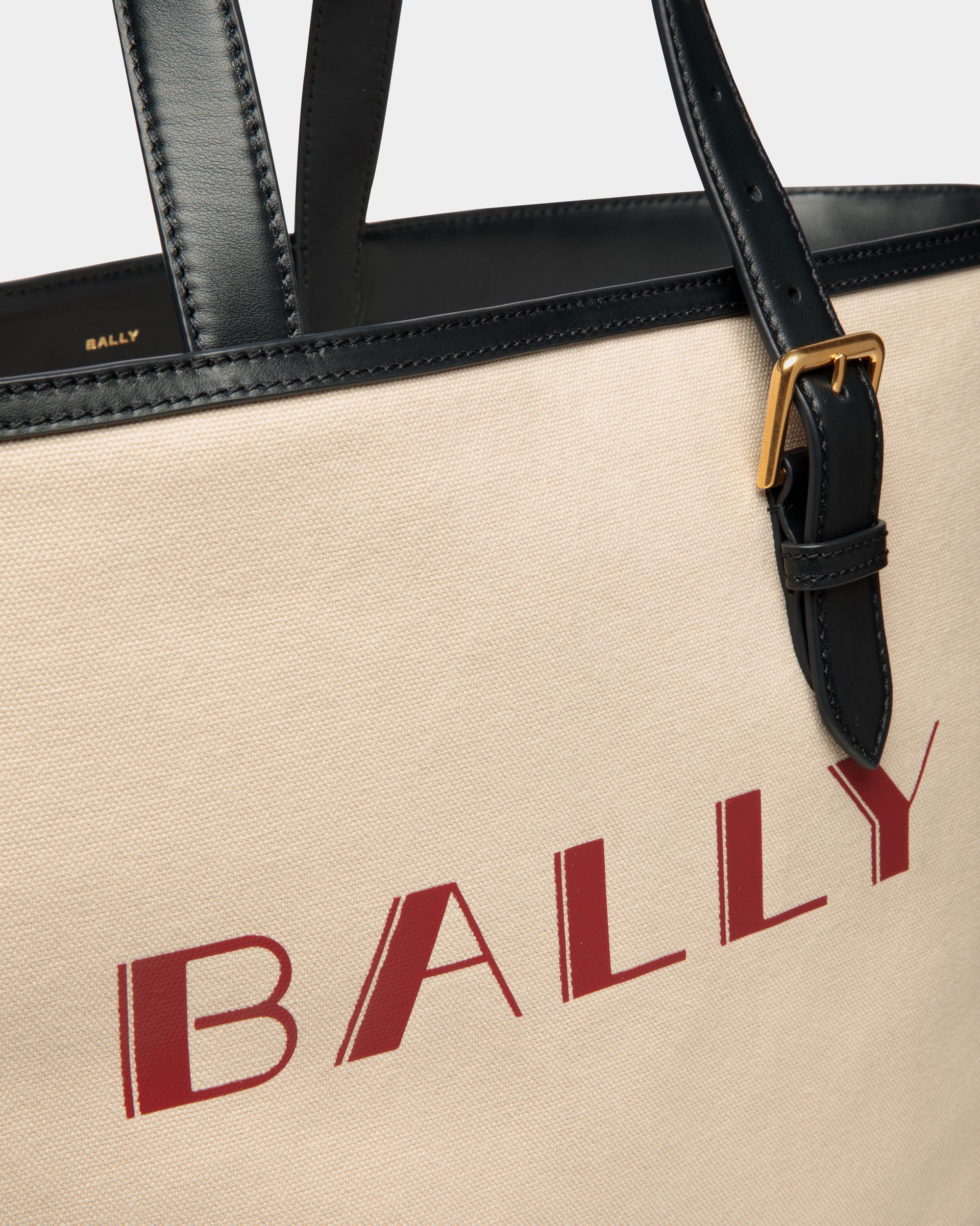 Bally Global - Summer Capsule Tote In Natural And Navy Blue Canvas And Leather - White
