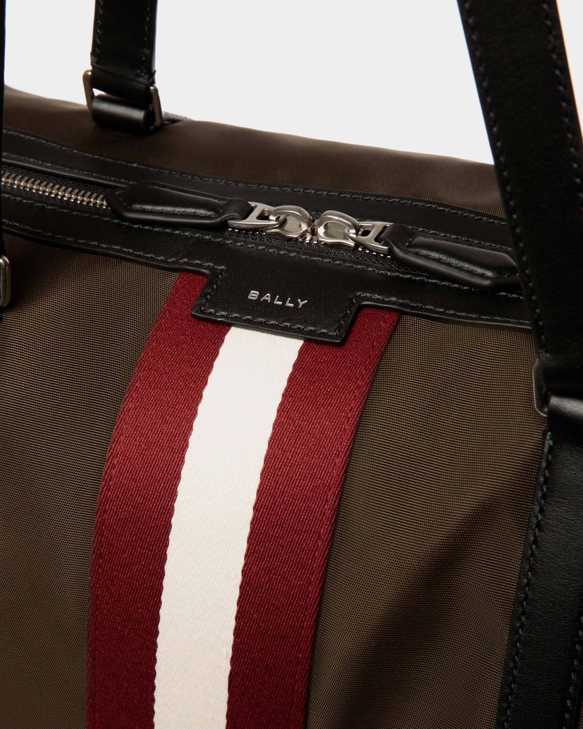 Bally Global - Code Weekender In Military Green Nylon - Vert