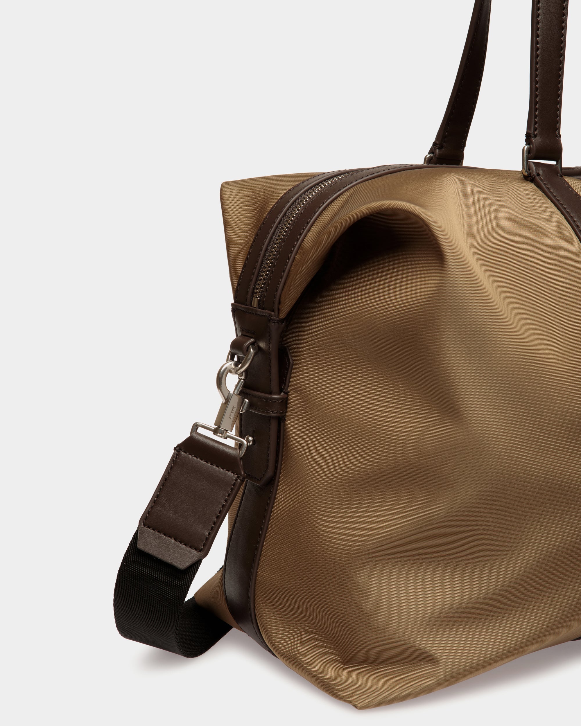 Bally Global - Sac De Week-End Code En Nylon Camel - Beige