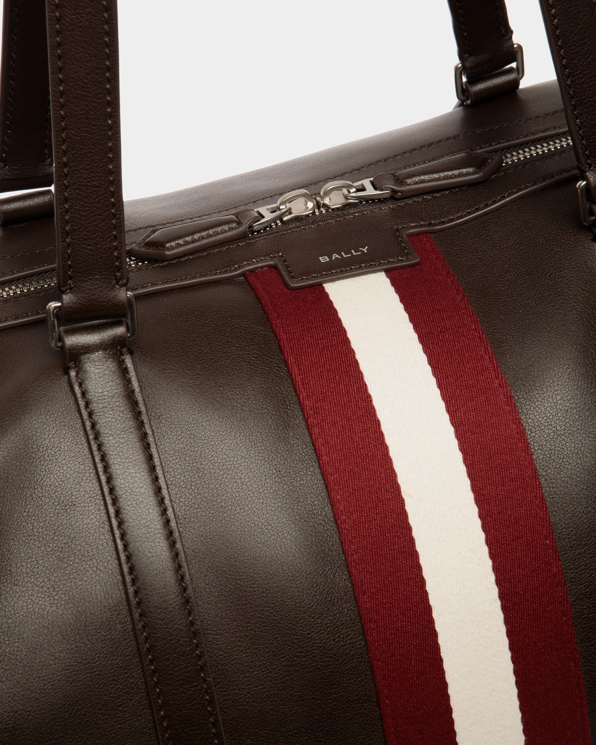 Bally Global - Sac De Week-End Code En Cuir Ebano - Marron