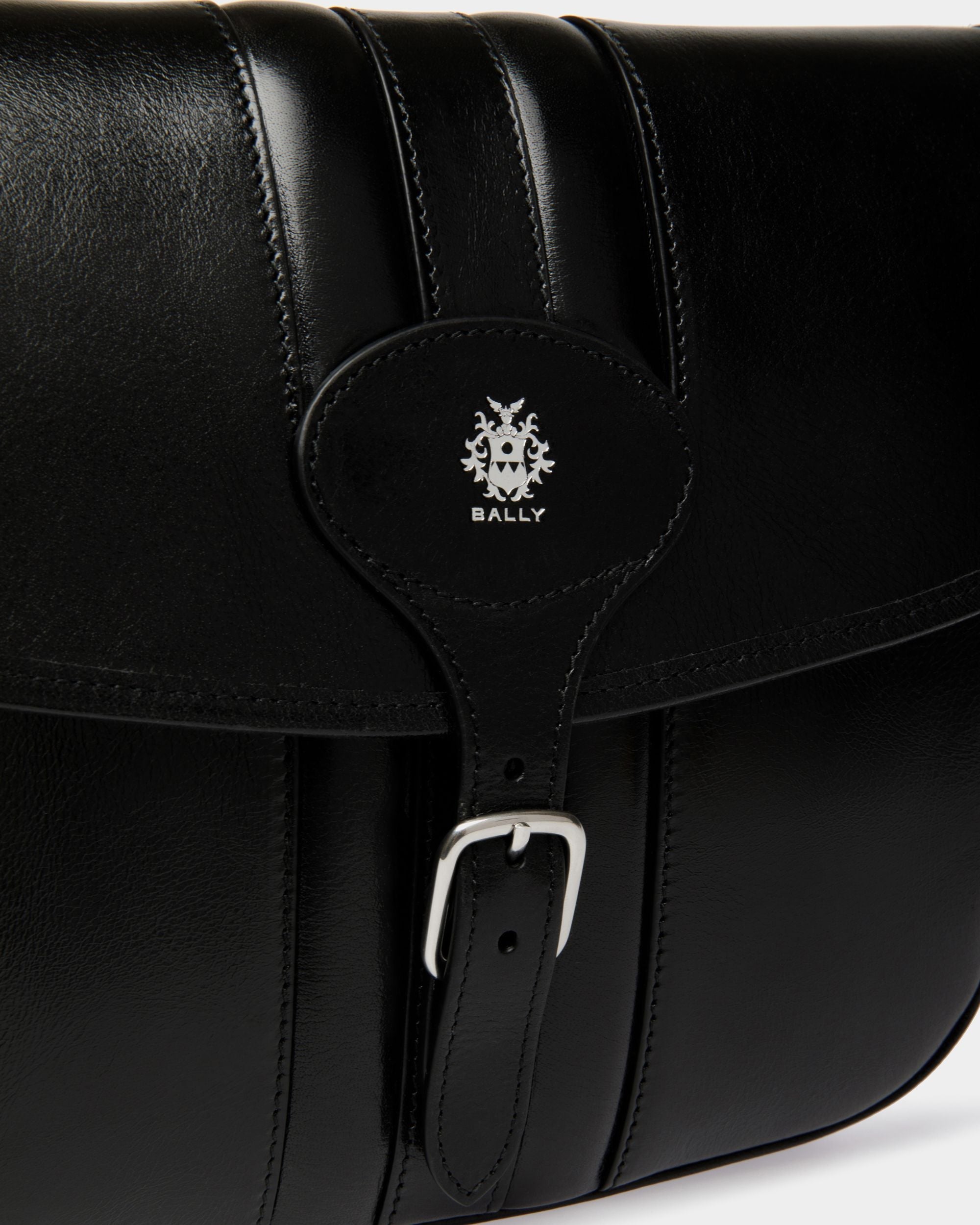 Bally Global - Beckett Crossbody Bag In Black Leather - Black