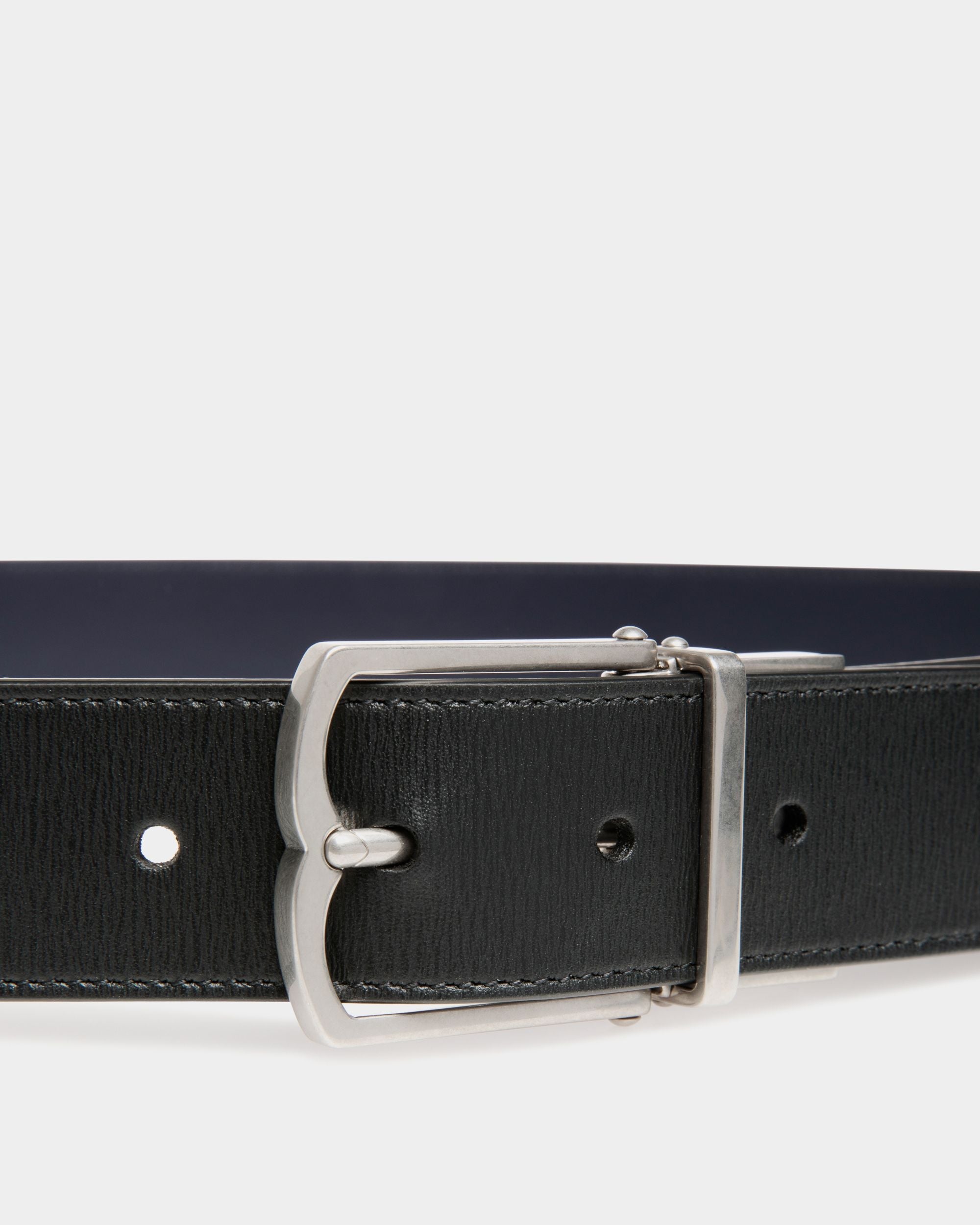 Bally Global - Country 35mm Reversible And Adjustable Belt In Black And Navy Blue Leather - Multicolor