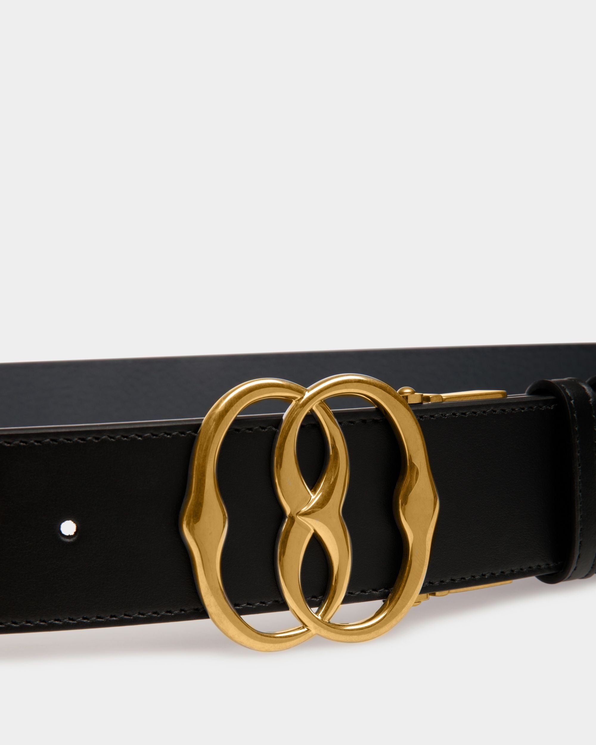 Bally Global - Emblem 40mm Adjustable and Reversible Belt in Black Leather - Black