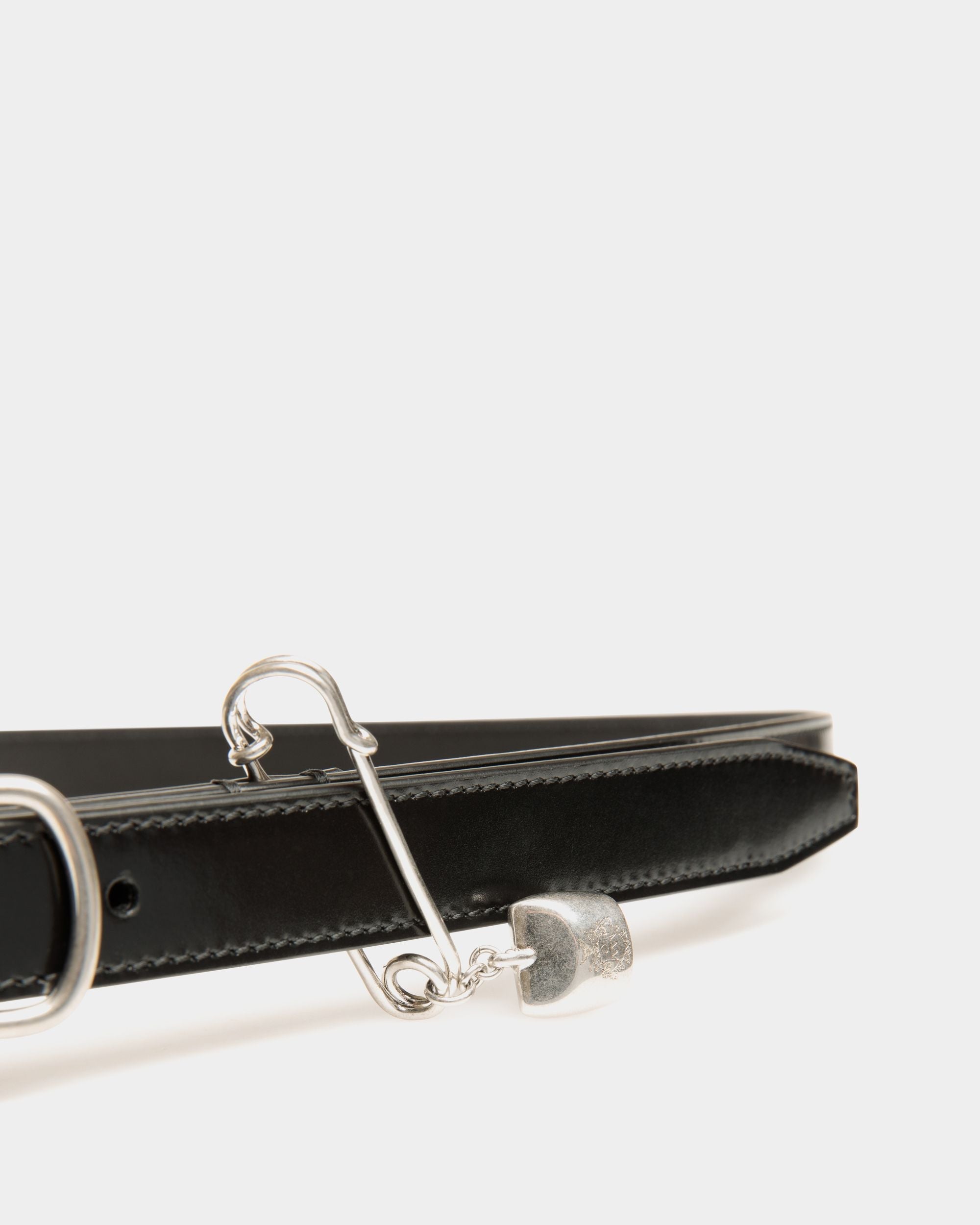 Bally Global - Cinturón Loto Pin De 20 Mm De Piel Negra - Negro