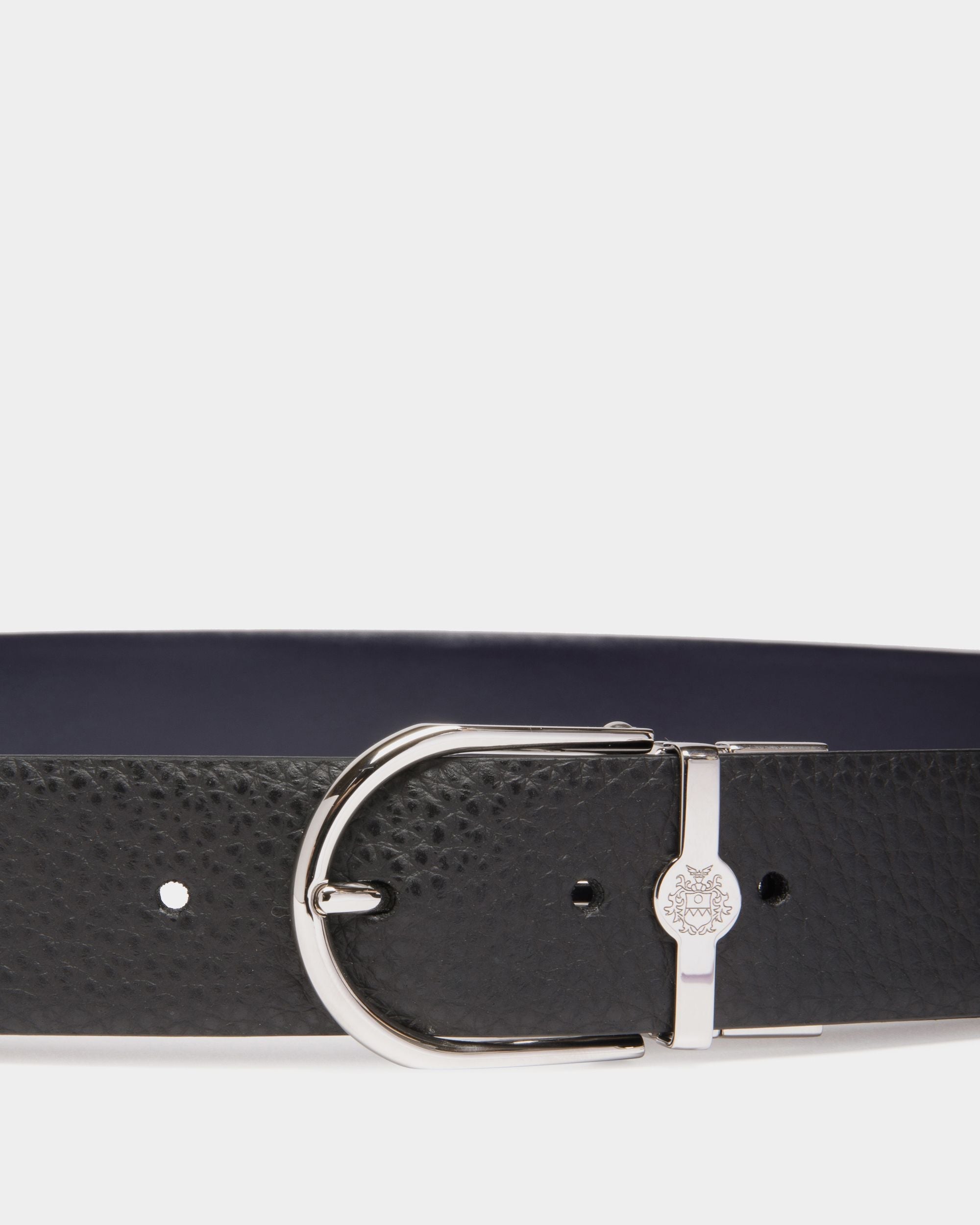 Bally Global - Hanky 35mm Reversible Belt in Black And Navy Blue Leather - Multicolor