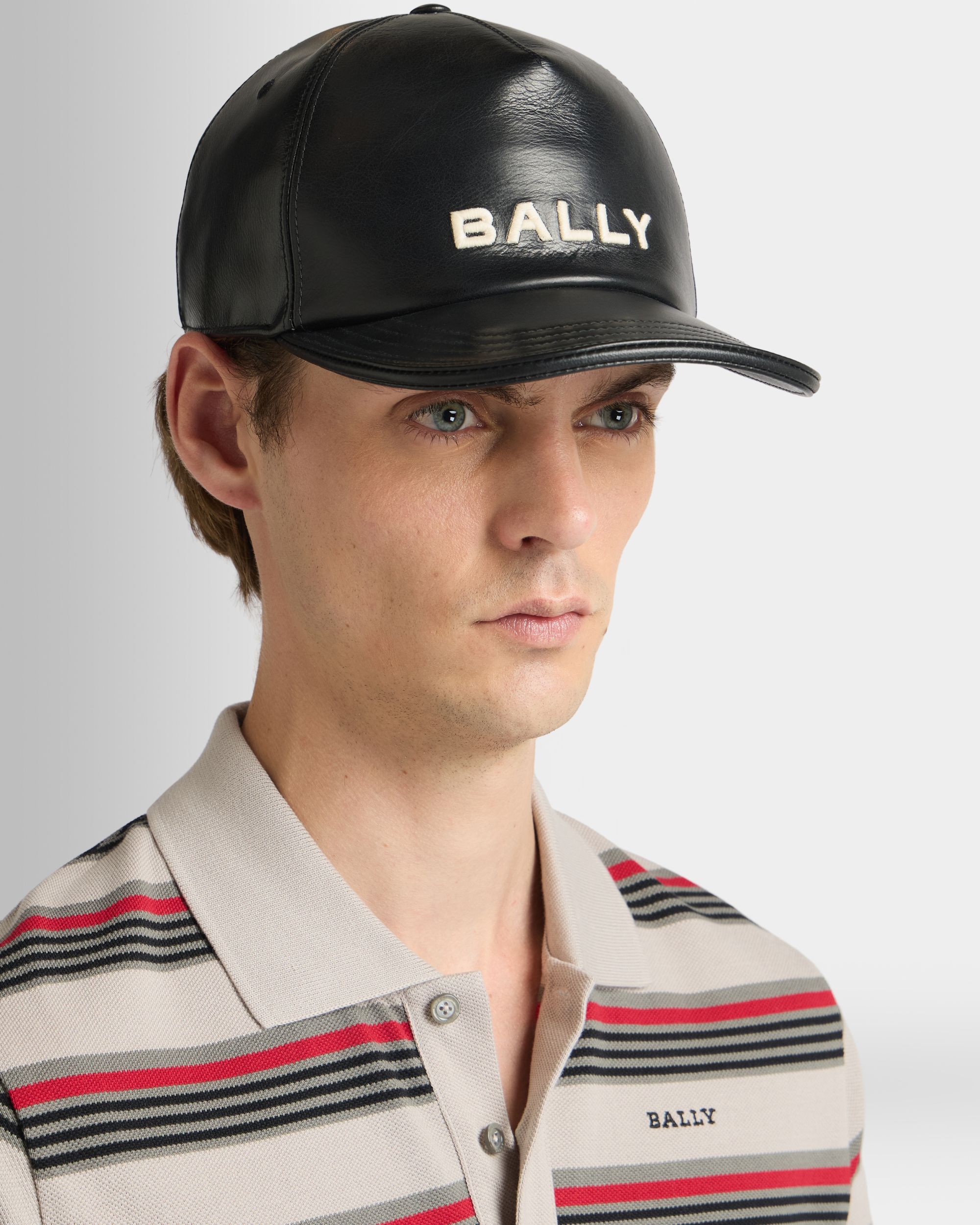 Bally Global - Gorra Con Logotipo De Piel Negra - Negro