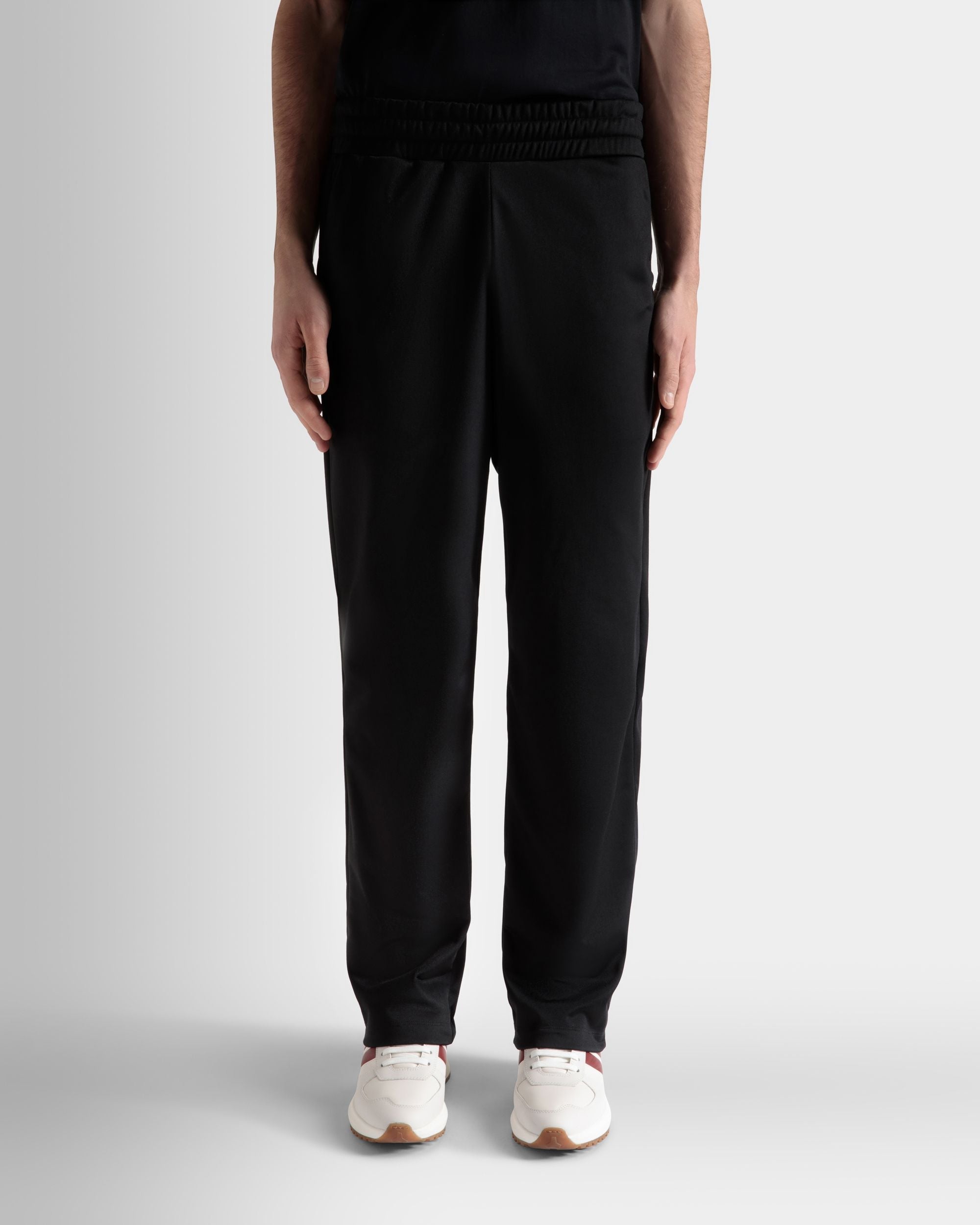 Bally Global - Pantalones De Chándal En Negro - Negro