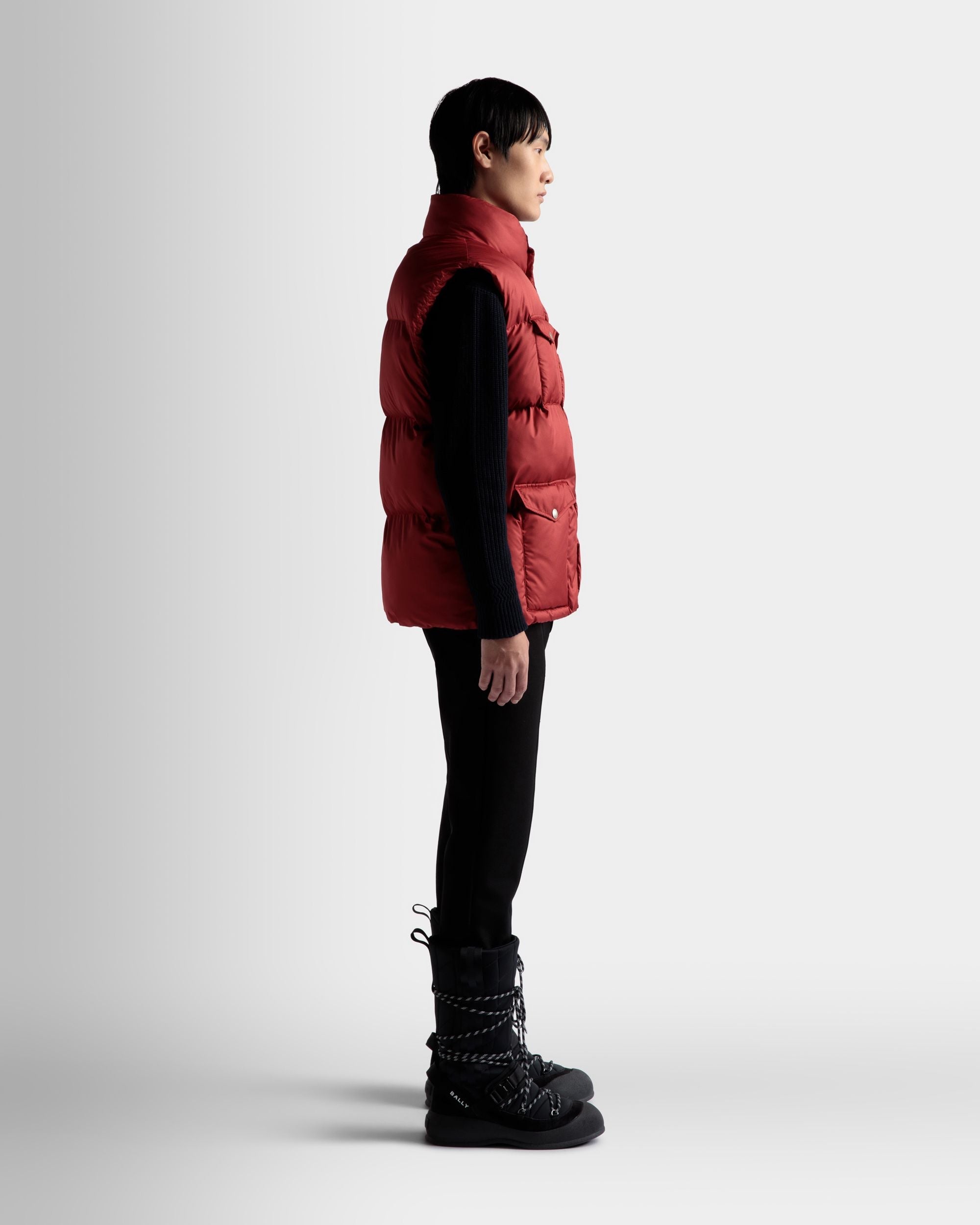 Bally Global - Puffer Vest In Red - Red