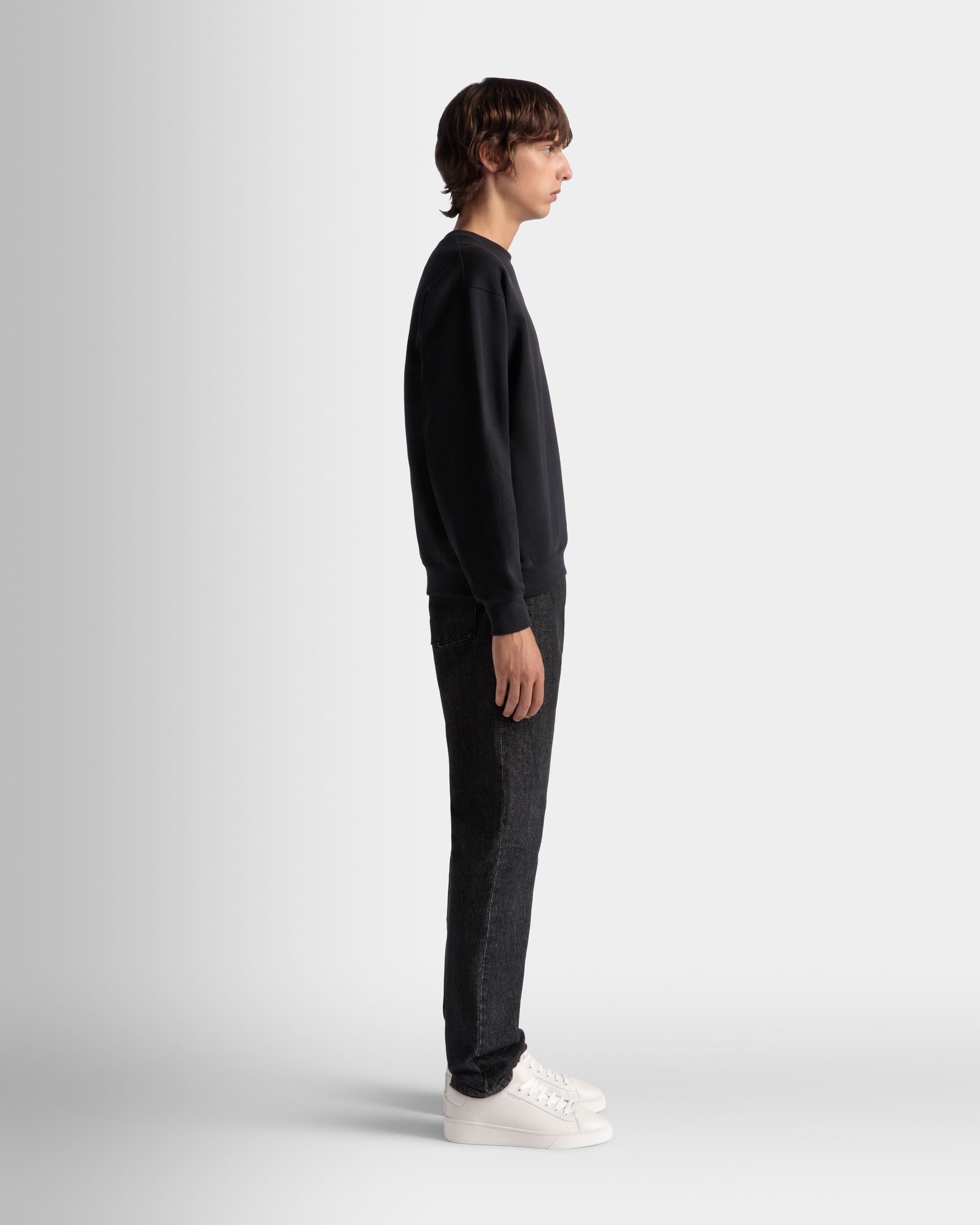 Bally Global - Crewneck Sweatshirt With a Bally Crest Logo In Navy Blue Cotton - Blue