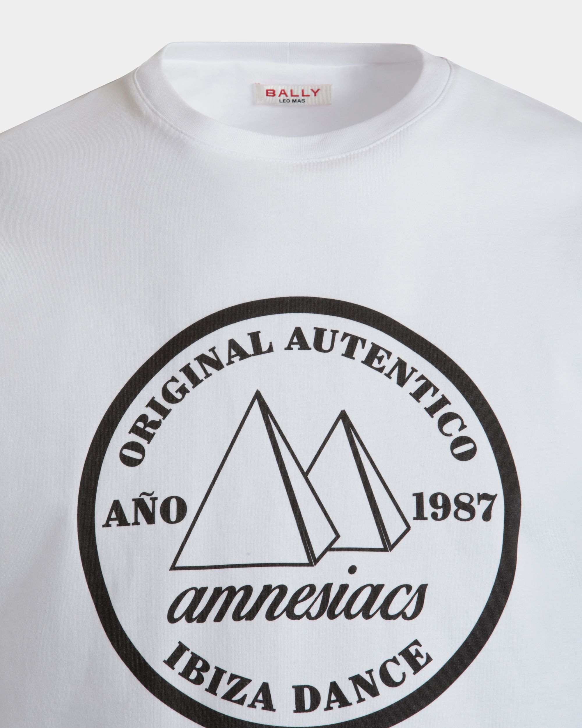 Bally Global - DJ Leo Mas x Bally T-Shirt in White Cotton with an Amnesia Print - Blanco