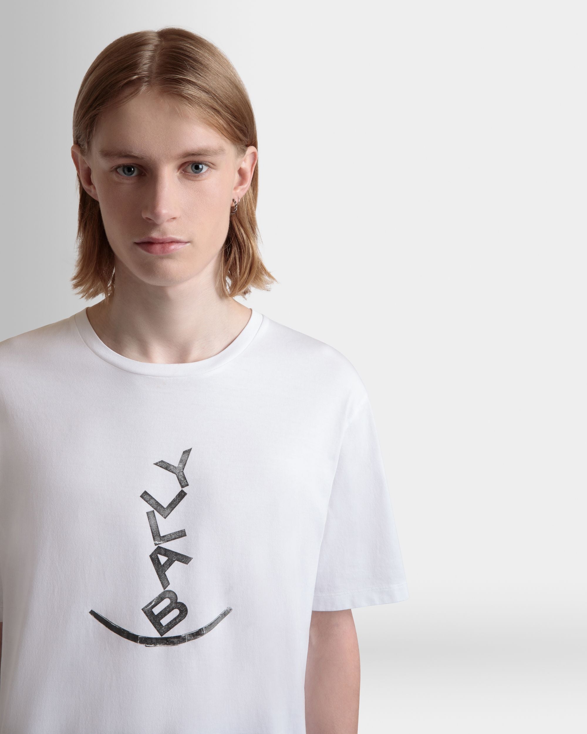 Bally Global - T-Shirt With a Beni Bischof Rocking Bally Graphic in White Cotton - White