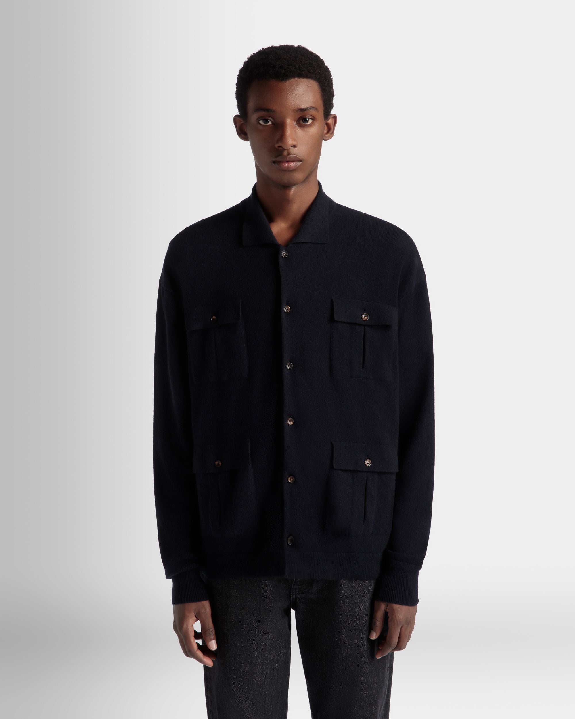 Bally Global - Chemise À Manches Longues Avec Logo En Cachemire Navy Blue - Bleu