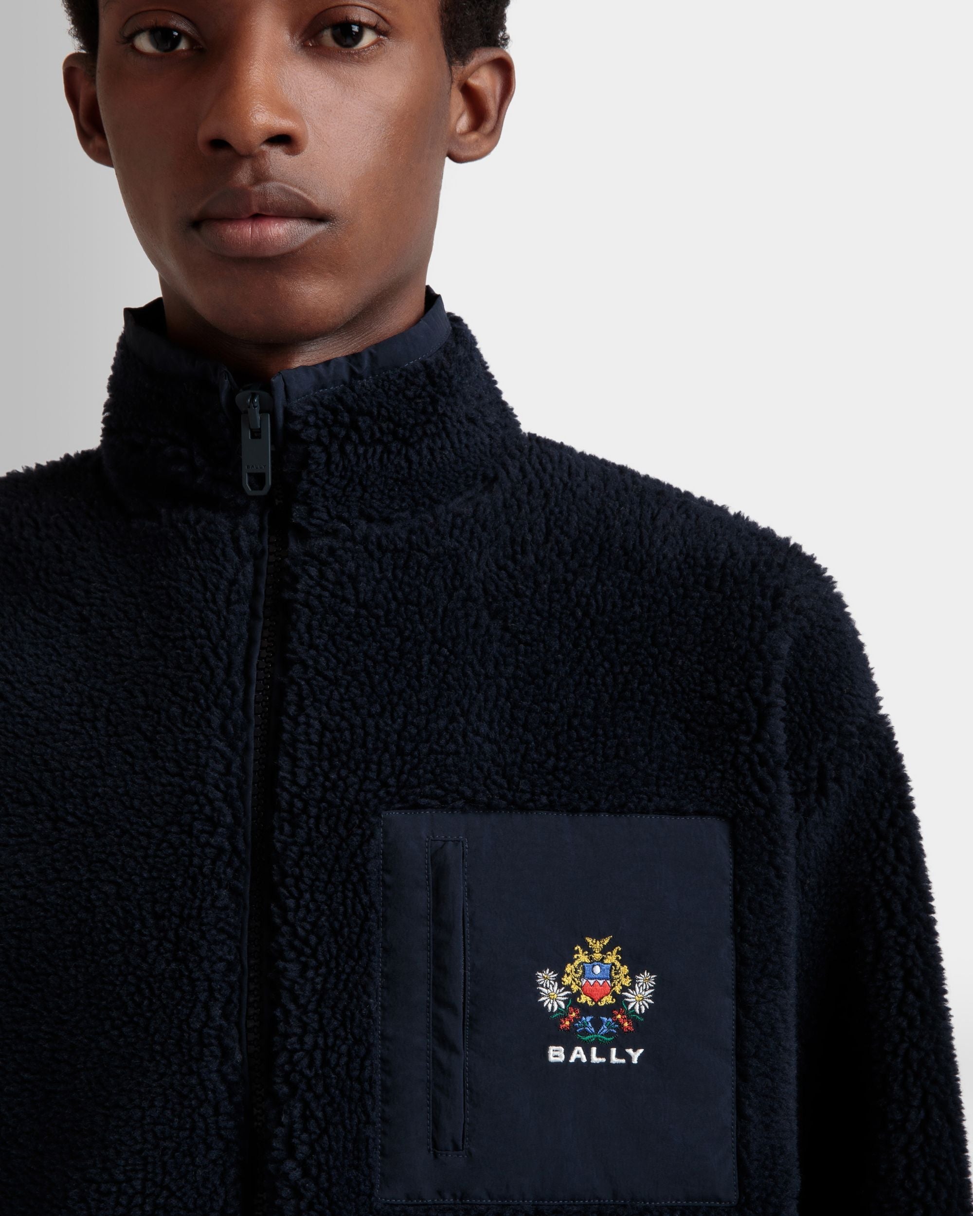 Bally Global - Sweat-Shirt Pour Homme À Glissière Intégrale De La Capsule D’hiver En Molleton Navy Blue Orné De Fleurs Des Alpes - Bleu