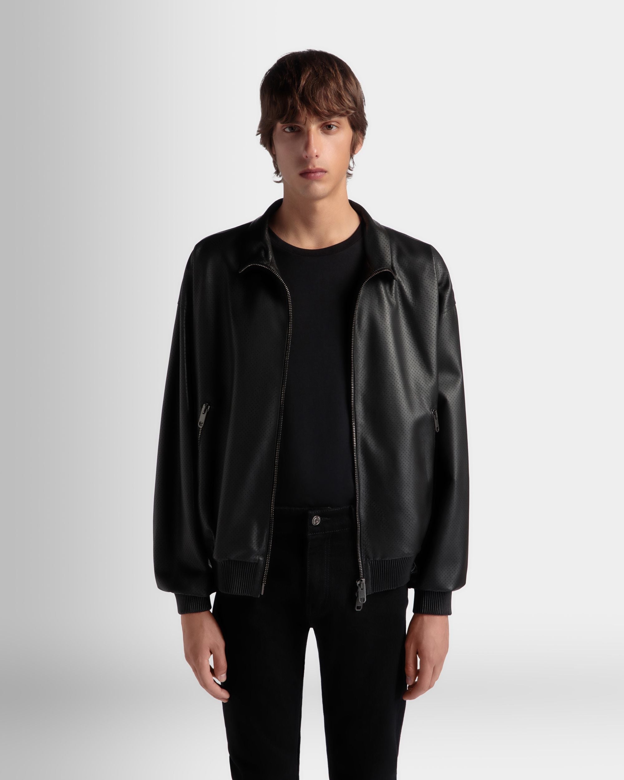 Bally Global - Adrien Brody Travel Collection Blouson In Black Leather - Negro