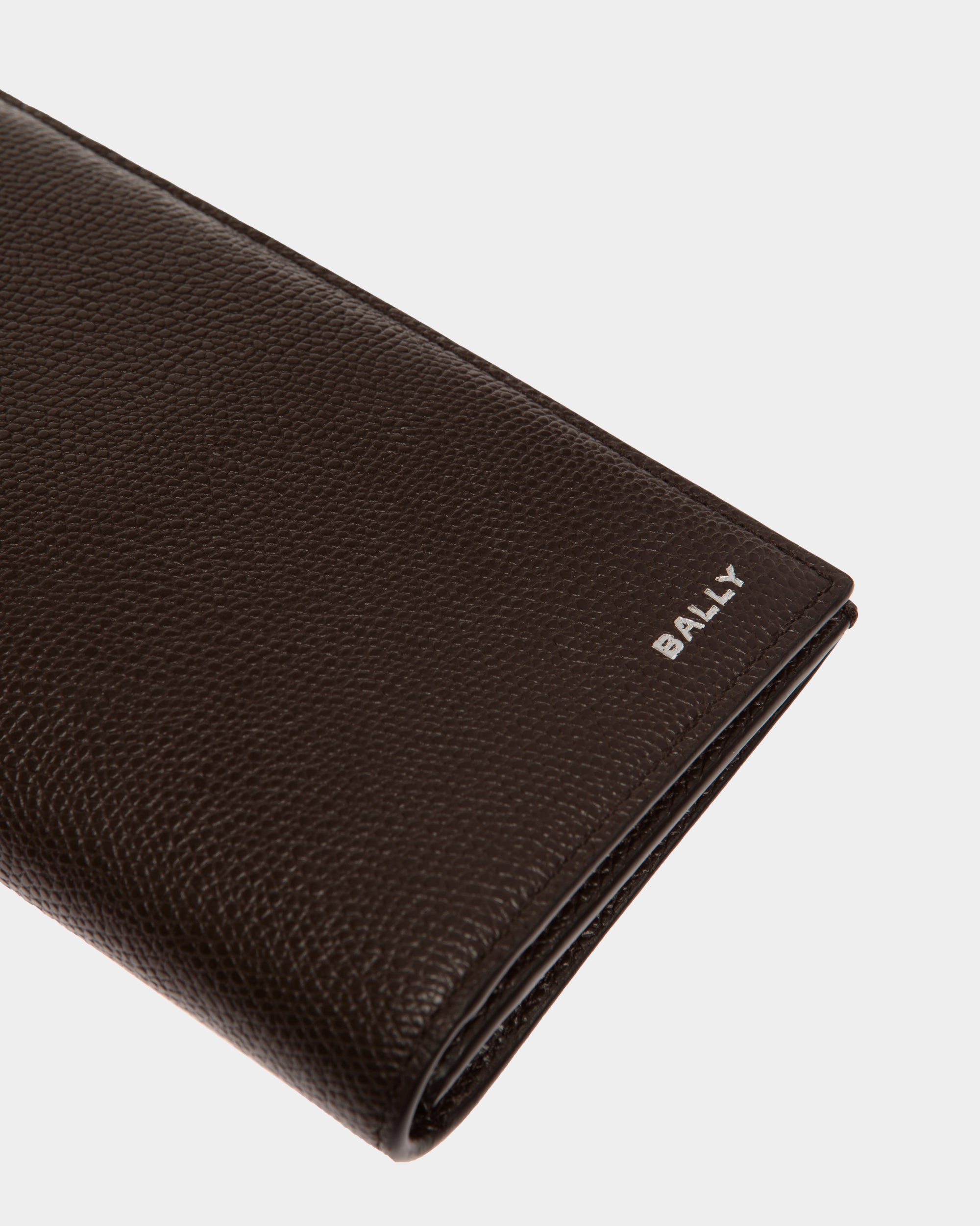 Bally Global - Flag Continental Wallet in Ebano Leather - Marrón