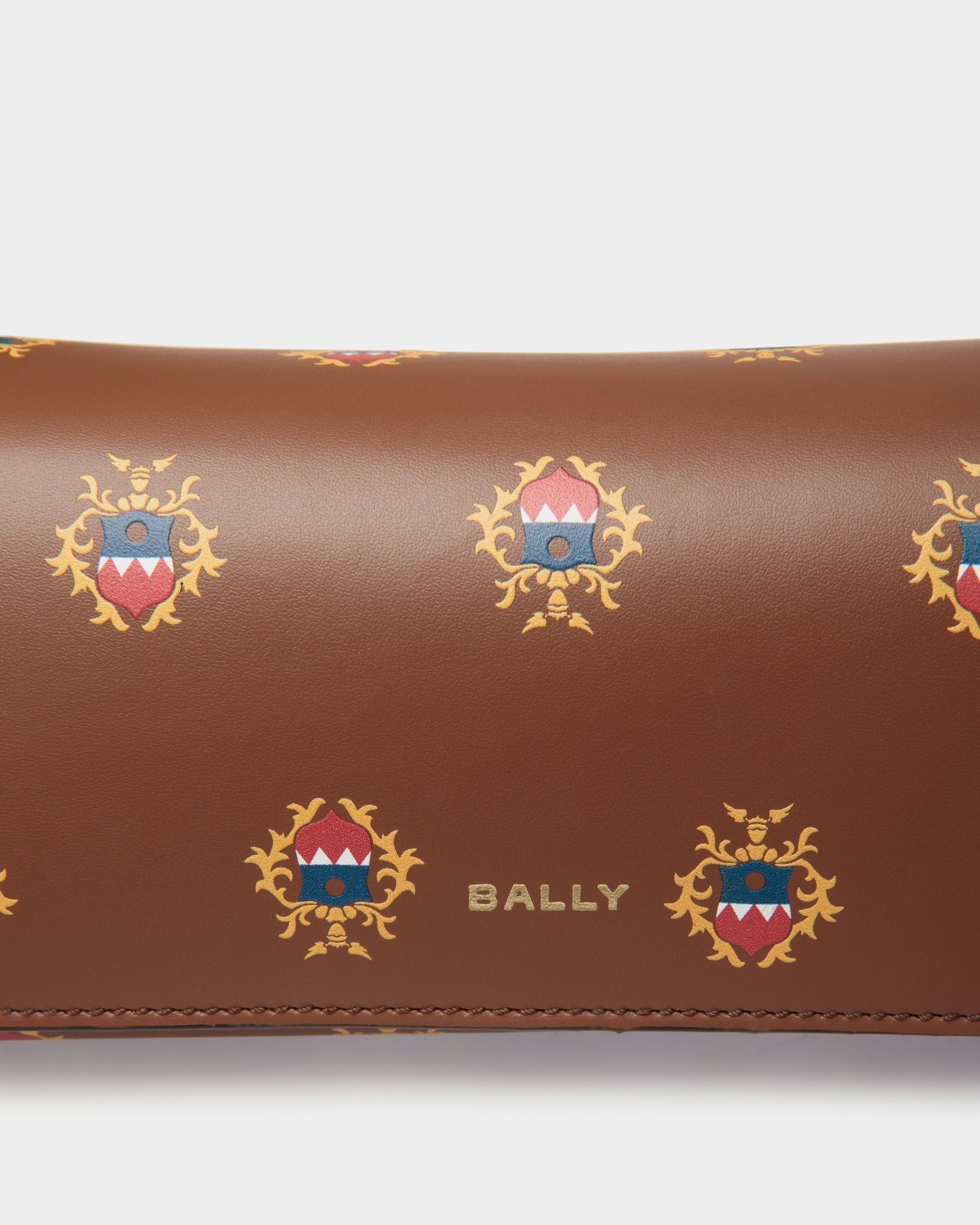 Bally Global - Easy Bally Glasses Case in Brown Leather with a Bally Crest Print - Brown