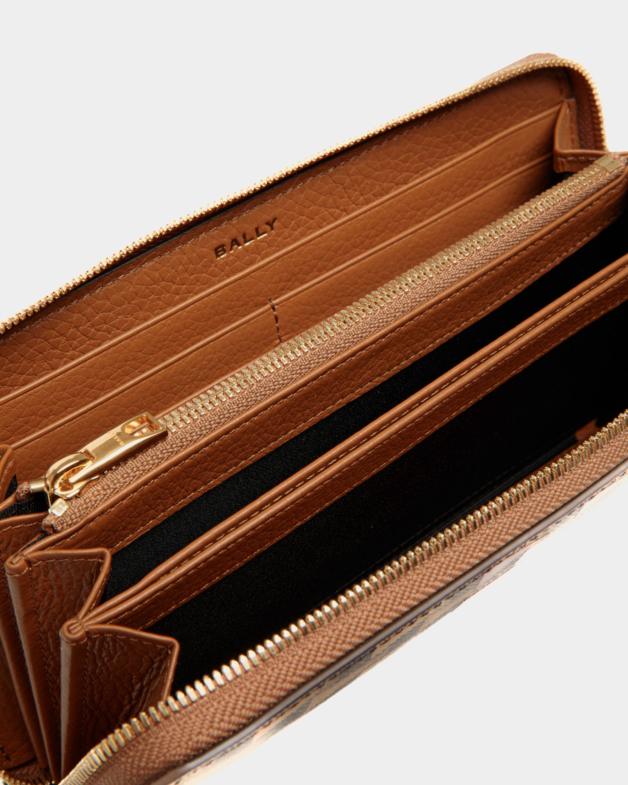 Bally Global - Pennant Zip Around Wallet With in Beige - Beige
