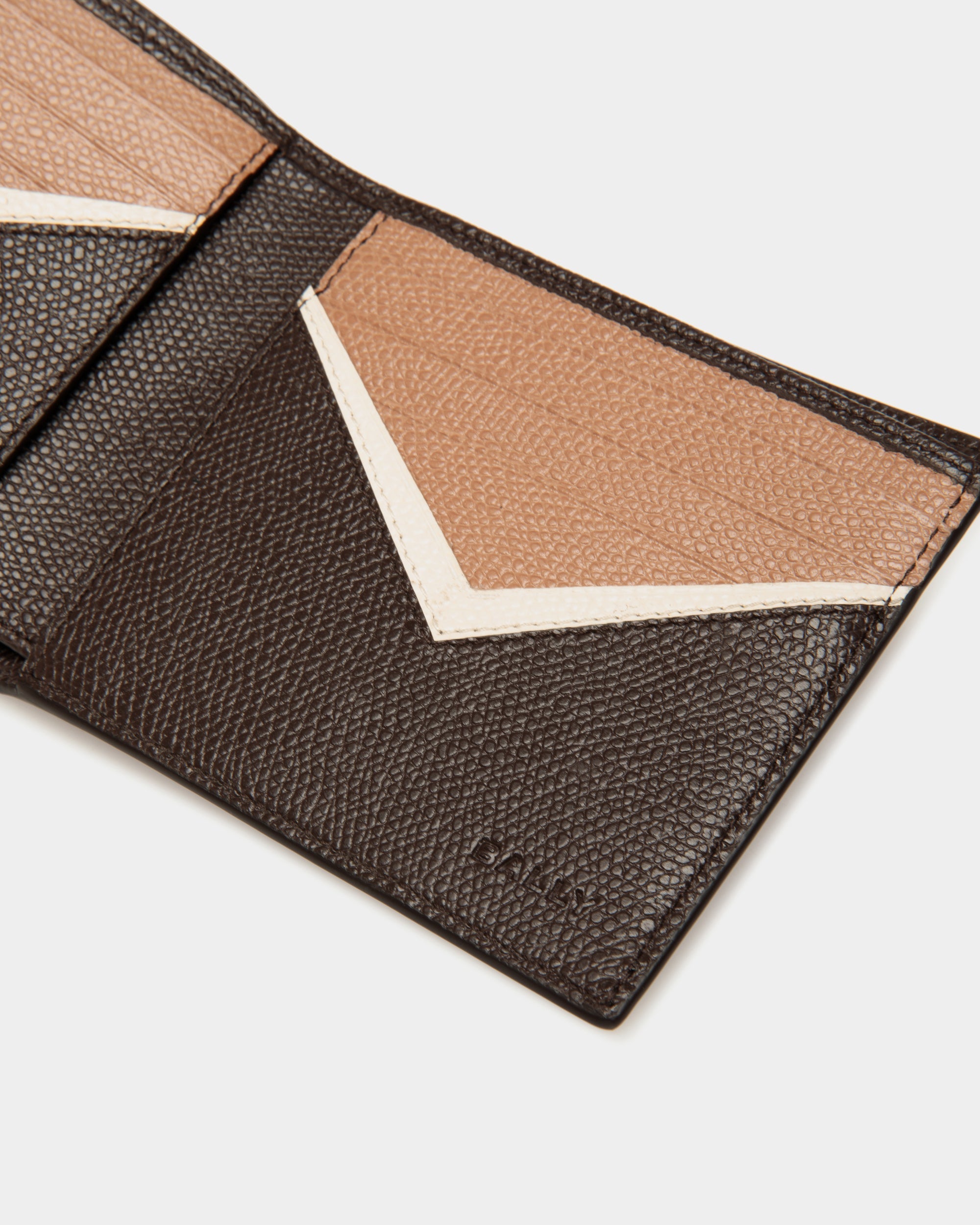 Bally Global - Flag Bifold Wallet in Ebano Leather - Brown