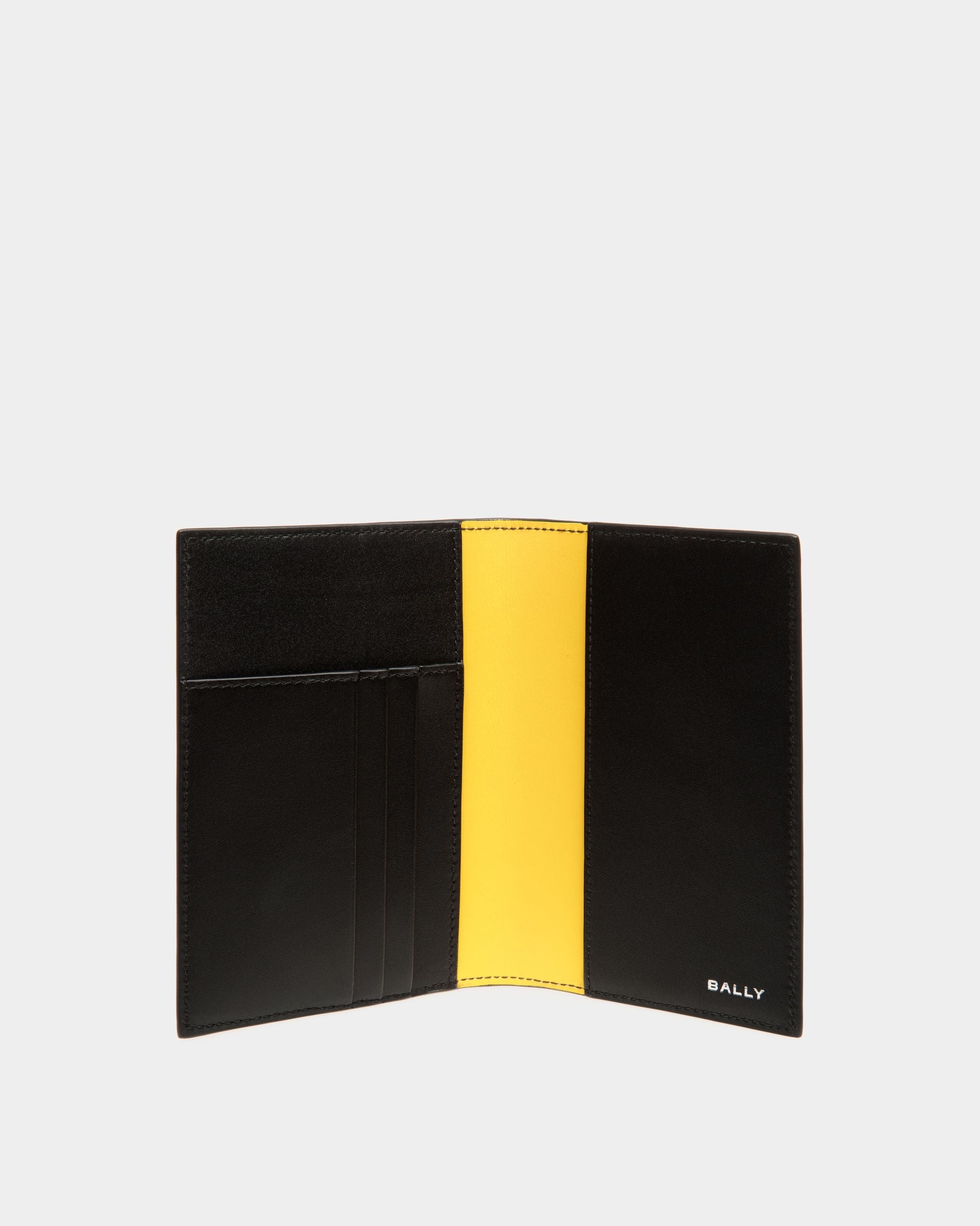 Bally Global - Étui Porte-Passeport Collection Voyage Adrien Brody En Cuir Noir Et Jaune - Noir