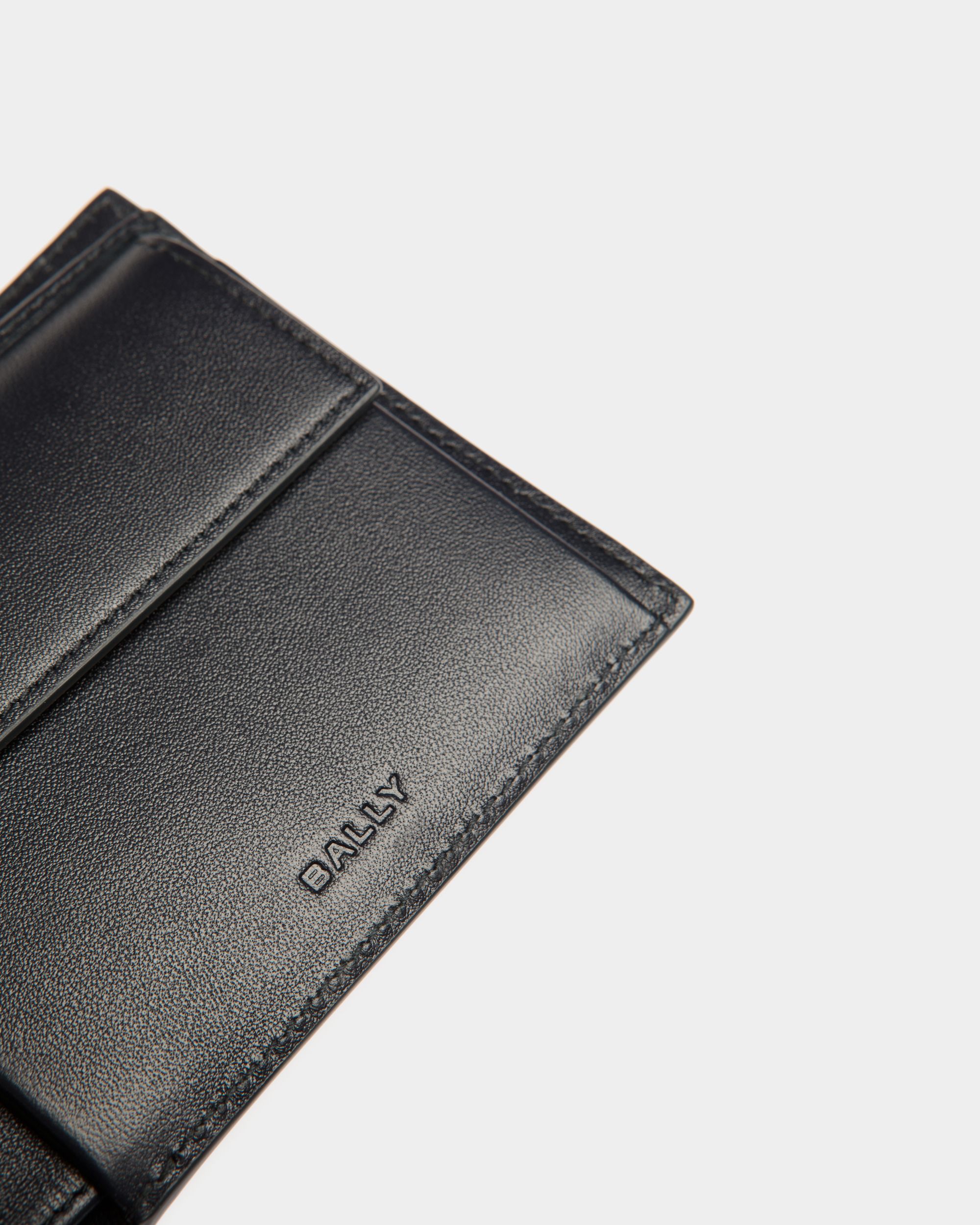 Bally Global - Mythos Bifold in Navy Blue Recycled Leather - Blue