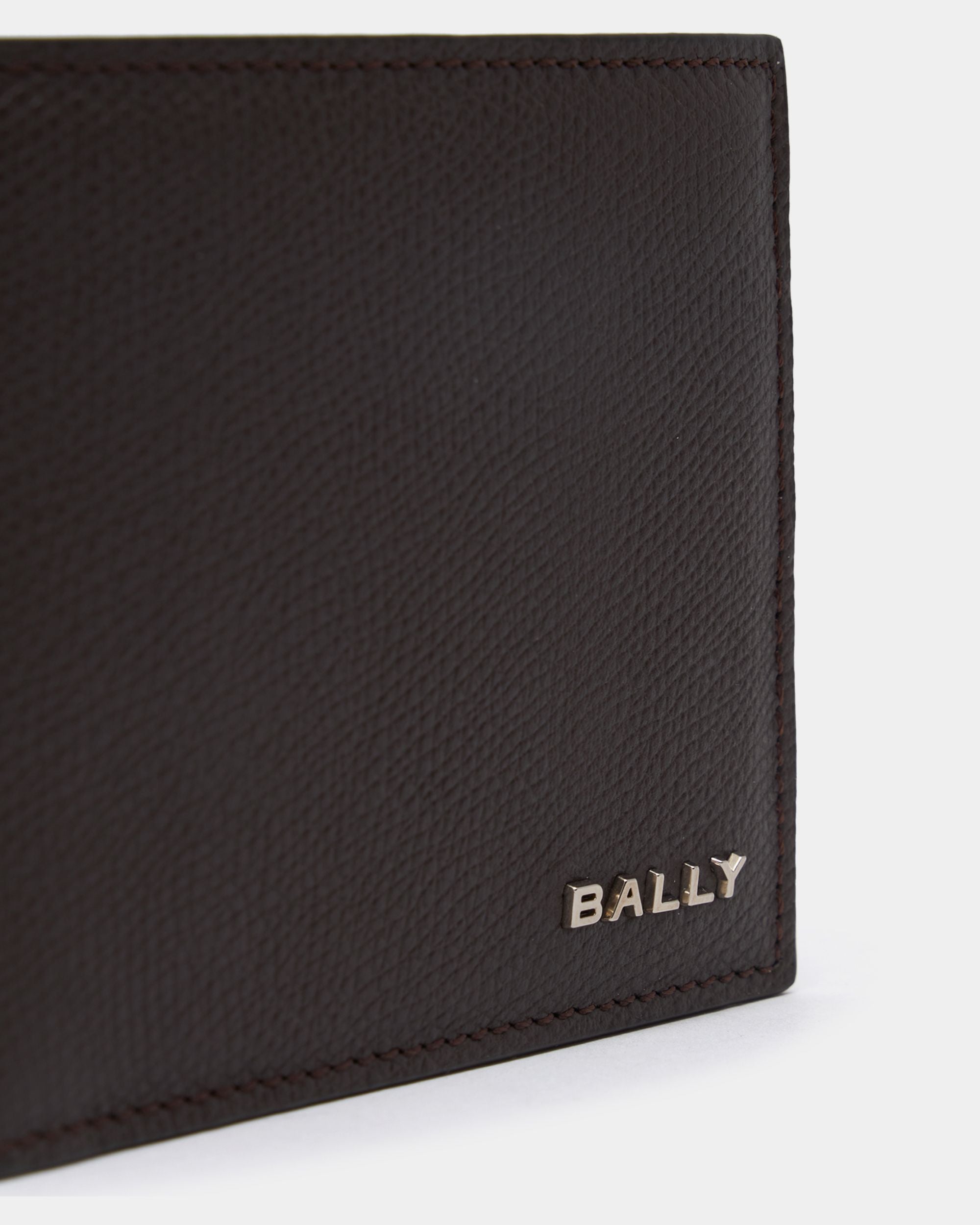 Bally Global - Bally Essential Wallet in Ebano And Red Grained Leather - Multicolor