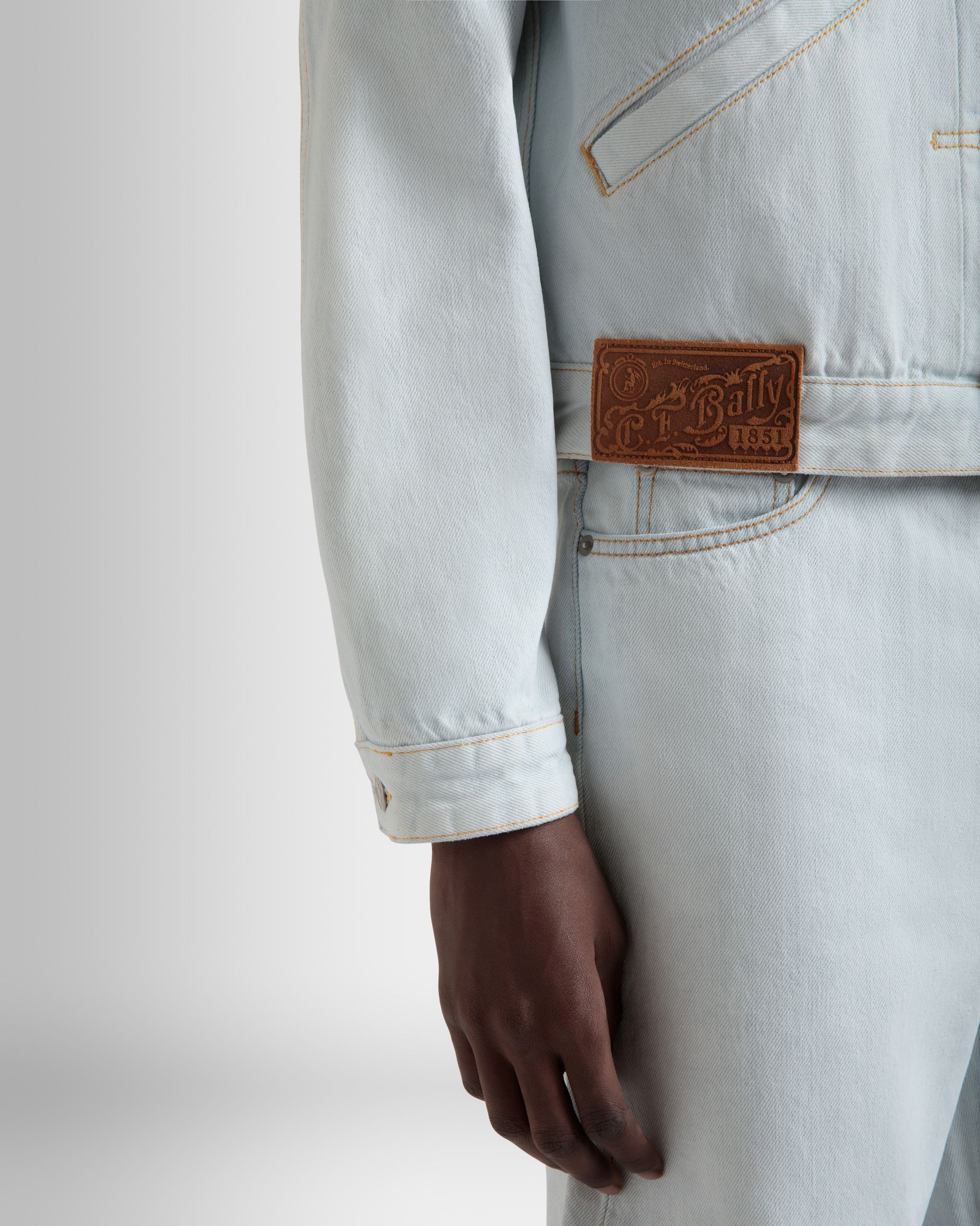 Bally Global - Trucker Jacket in Light Blue Cotton - Blue