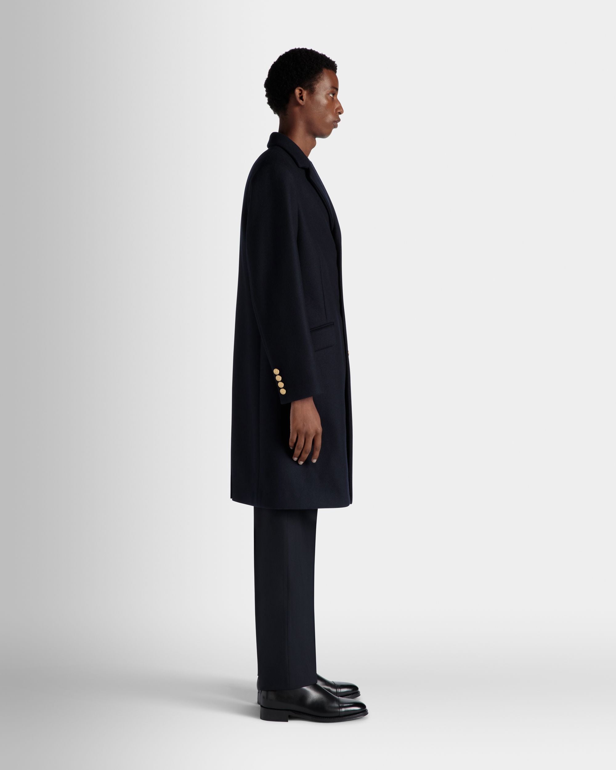 Bally Global - Abrigo De Botonadura Simple Adrien Brody Travel Collection De Mezcla De Lana Navy Blue - Azul