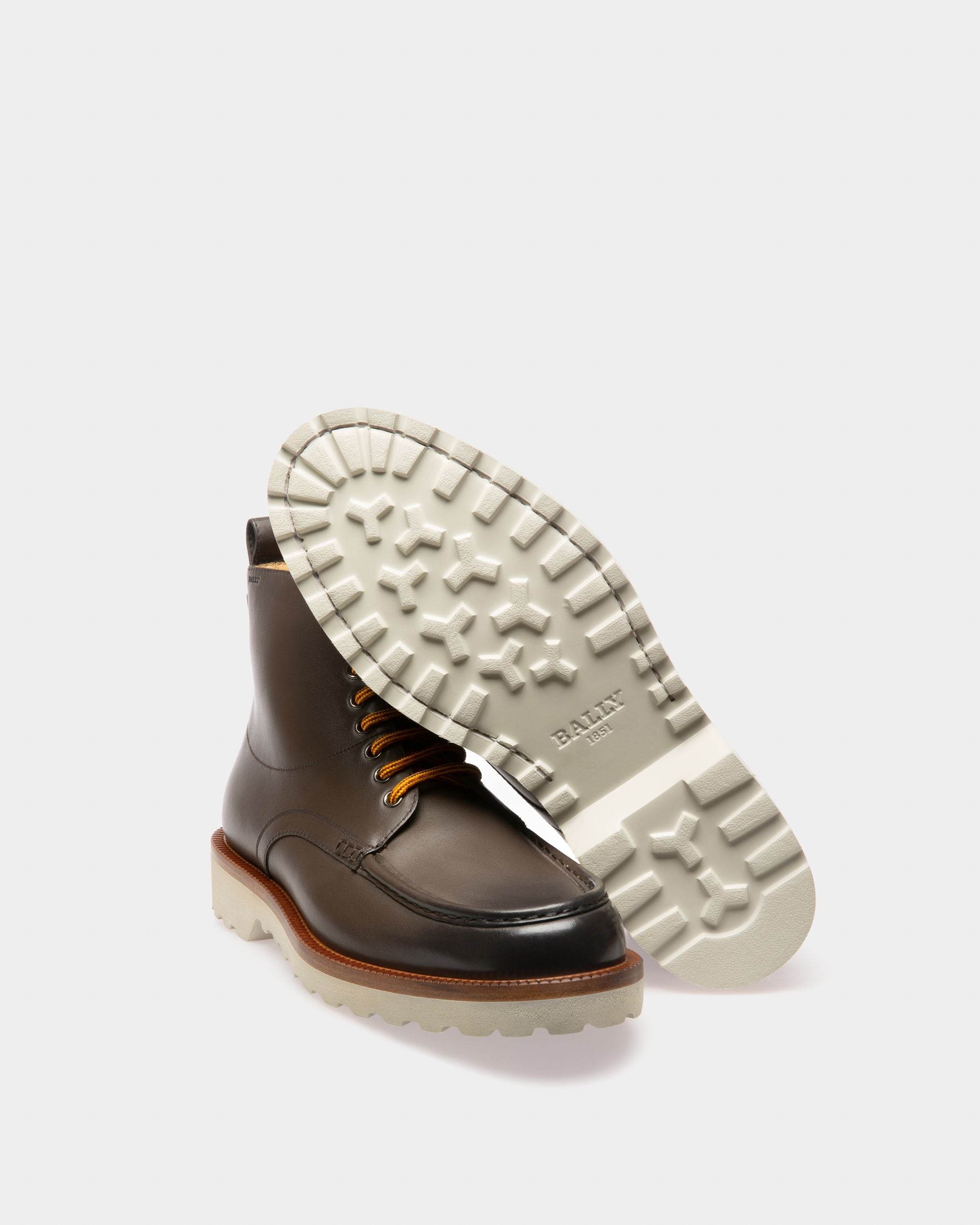 Bally Global - Nottingham Boot in Army Green Leather - Green