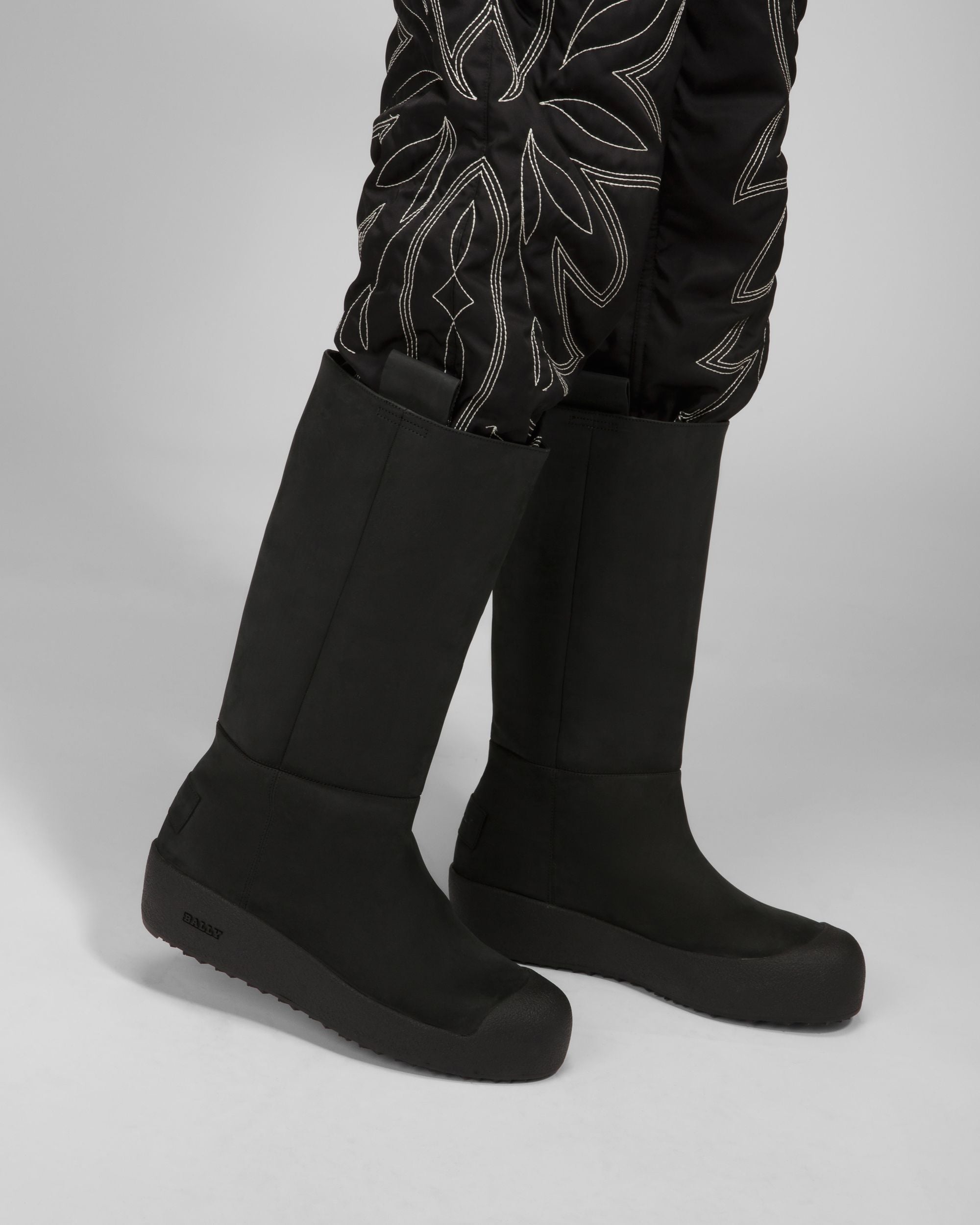 Bally Global - Jackson Leather Snow Boots In Black - Black