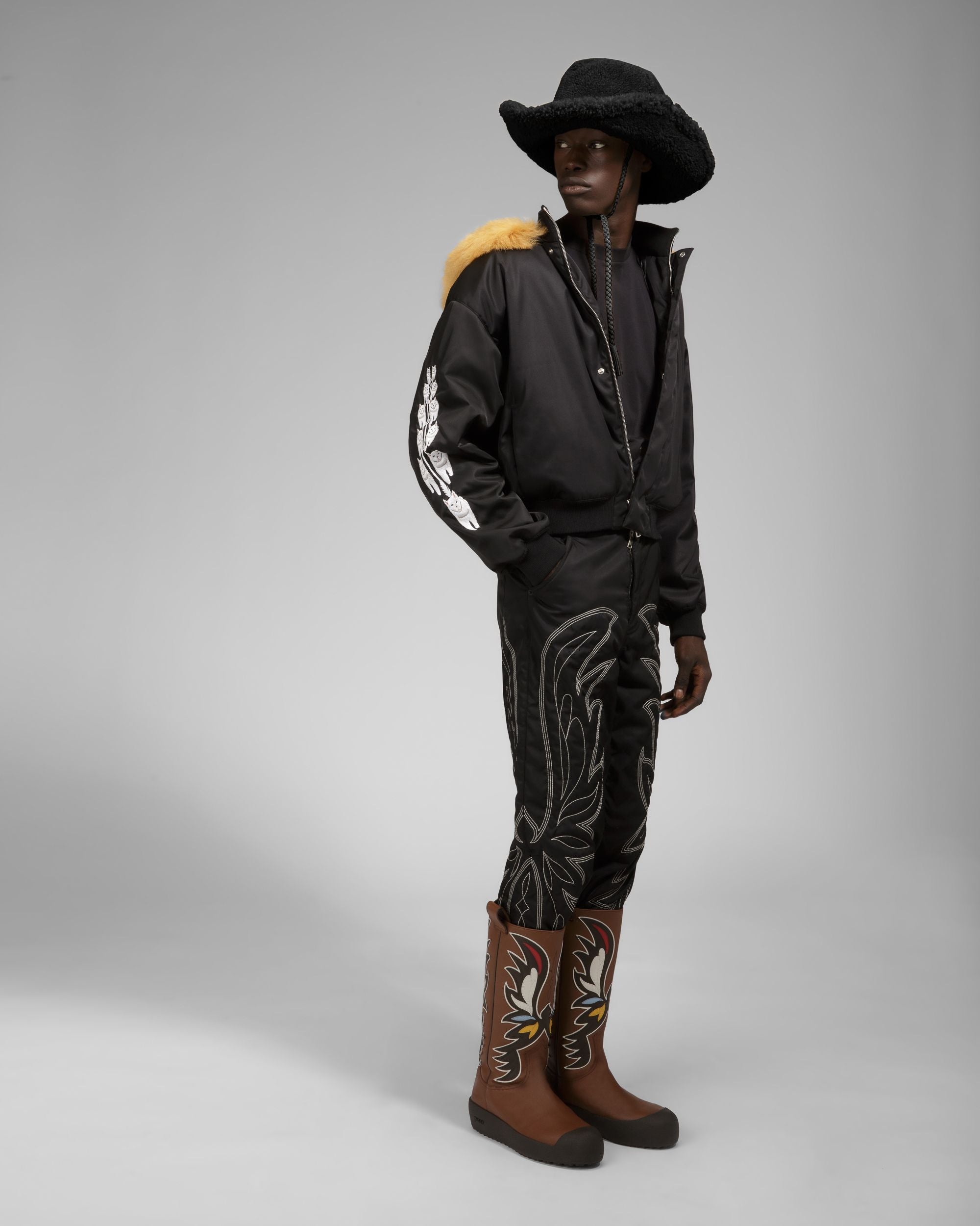 Bally Global - Chambery Leather Snow Boots In Brown & Ebony Brown - Brown